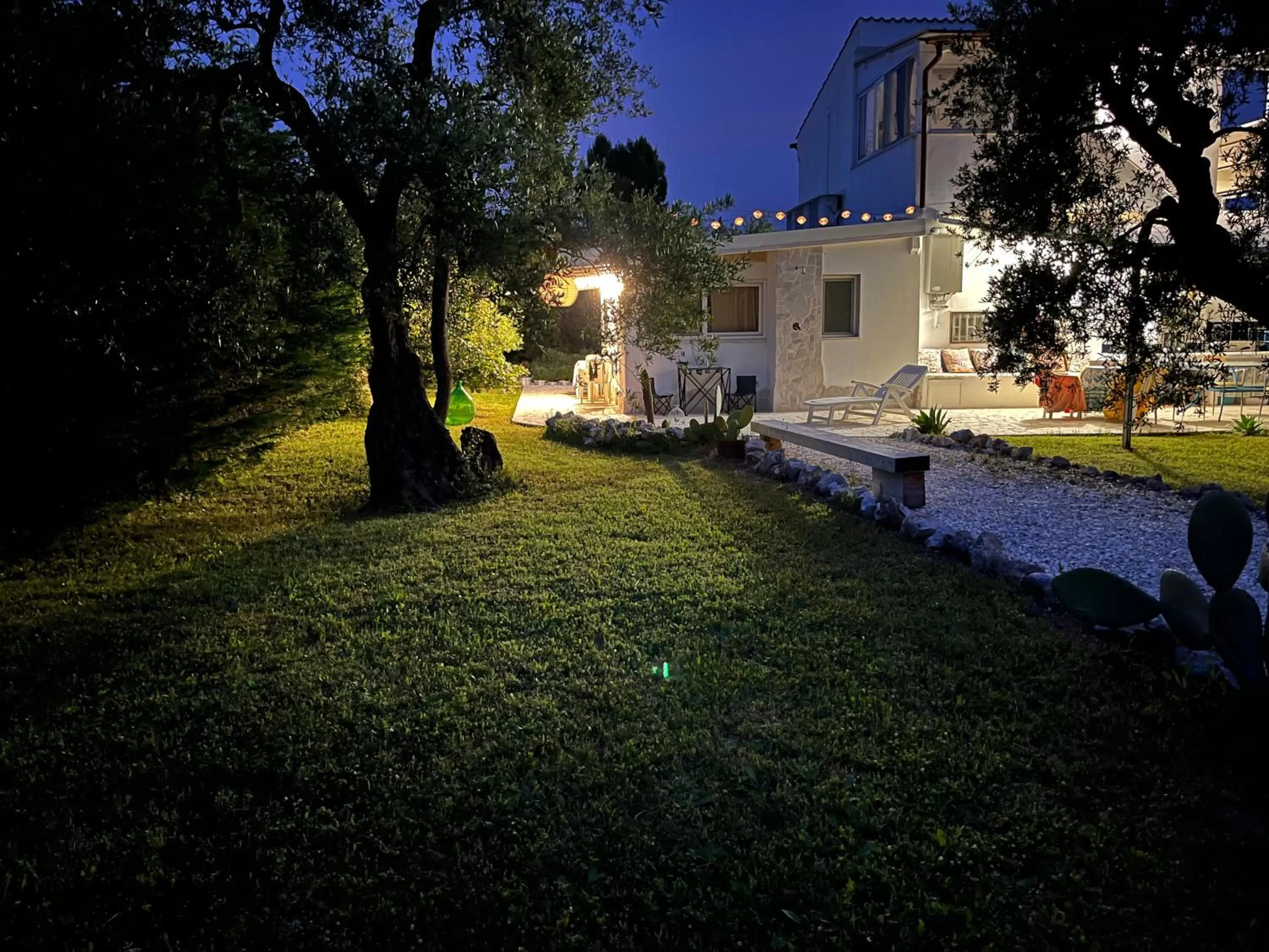 Property building in B&B Villa Mediterranea with parking space