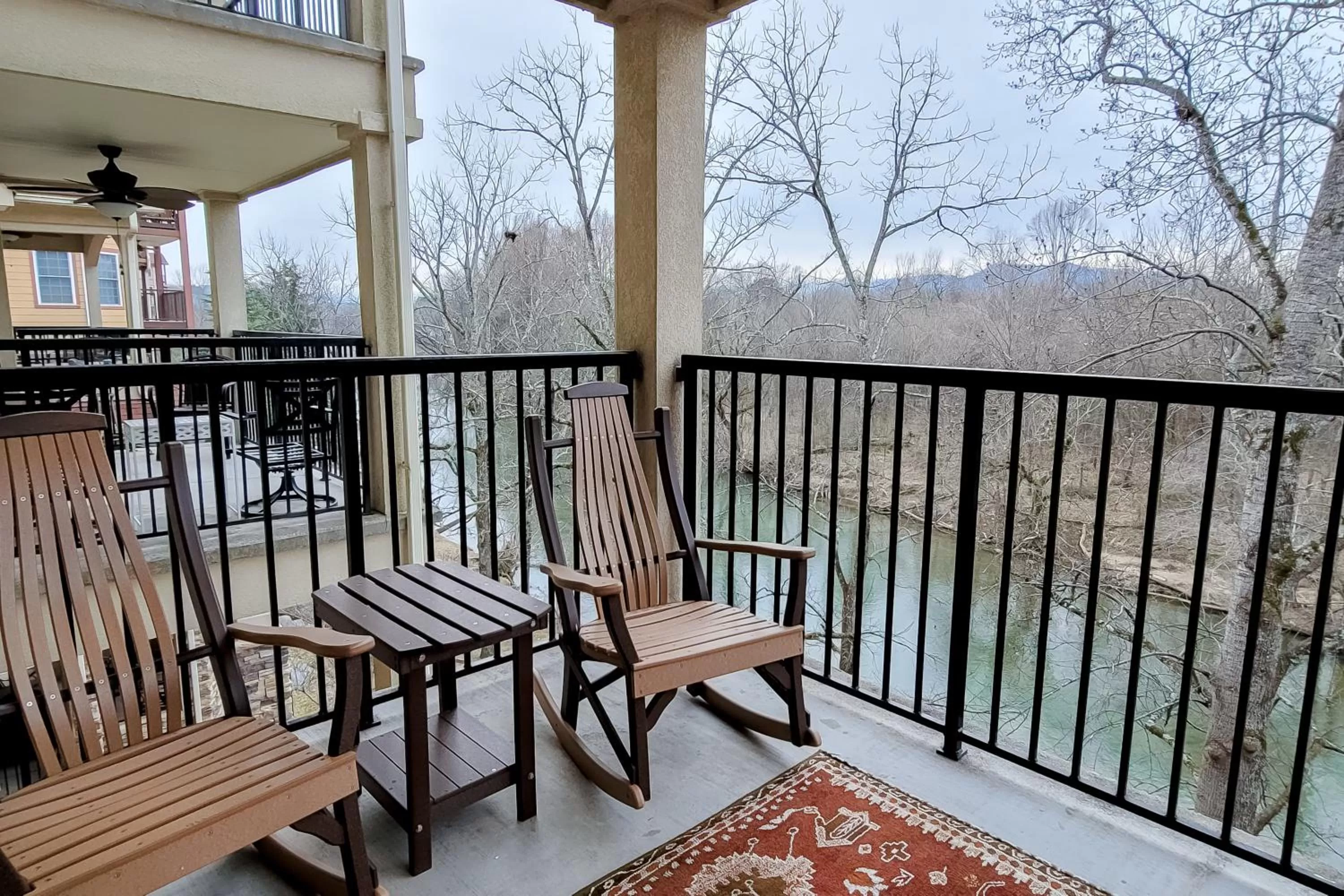 Balcony/Terrace in Jan's Riverside Retreat