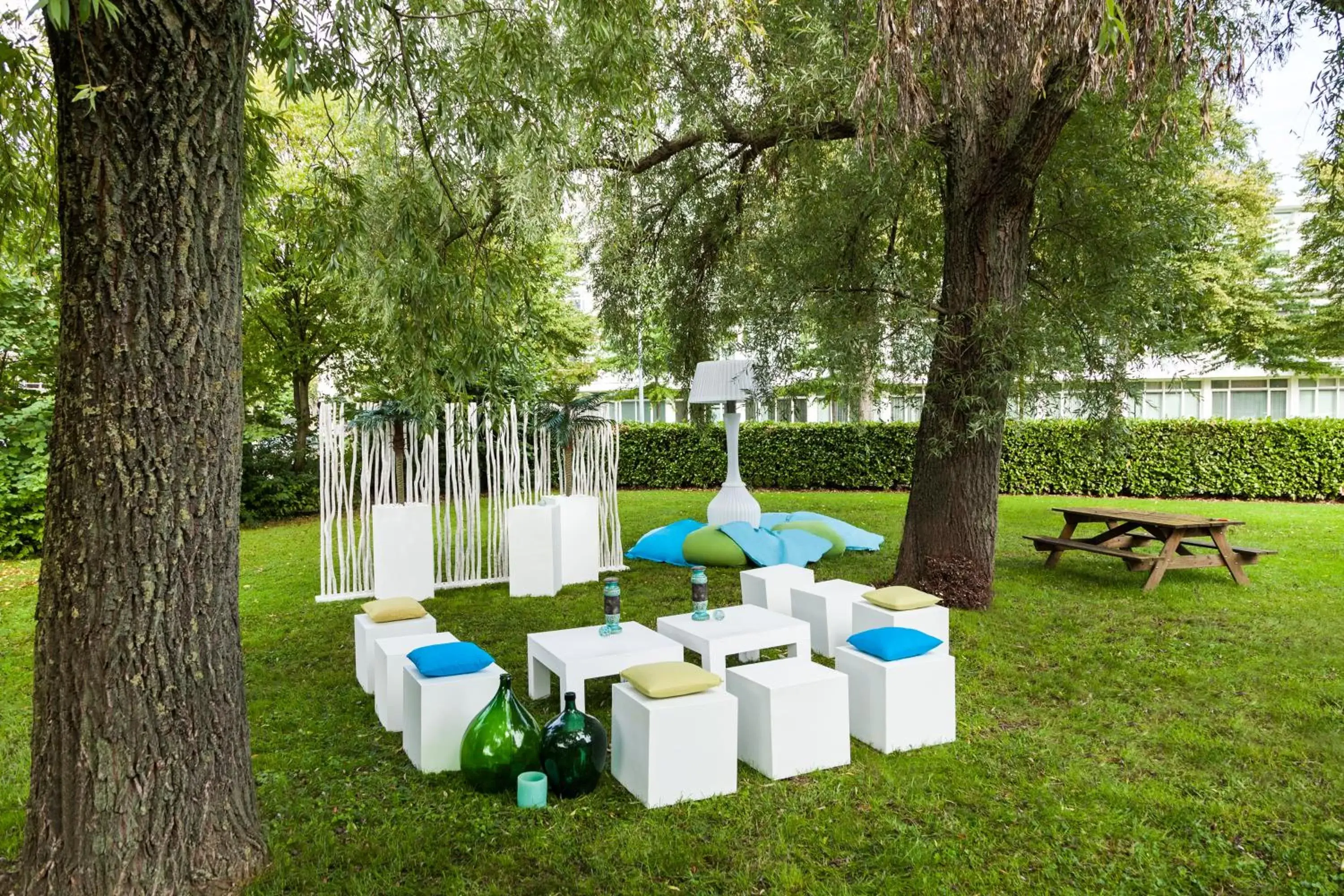 BBQ facilities, Garden in Novotel Maastricht