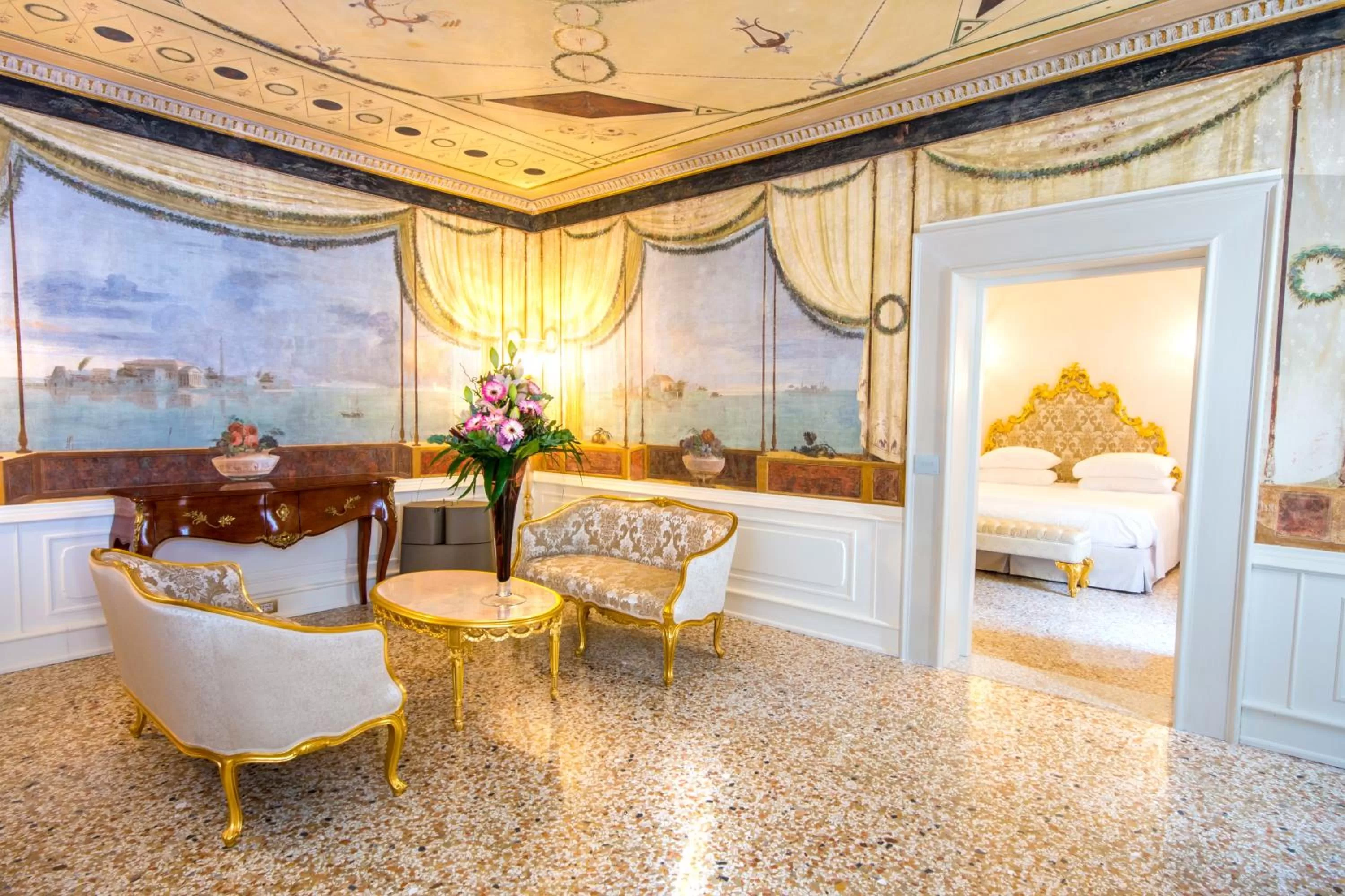 Living room, Bed in Ca' Bonfadini Historic Experience