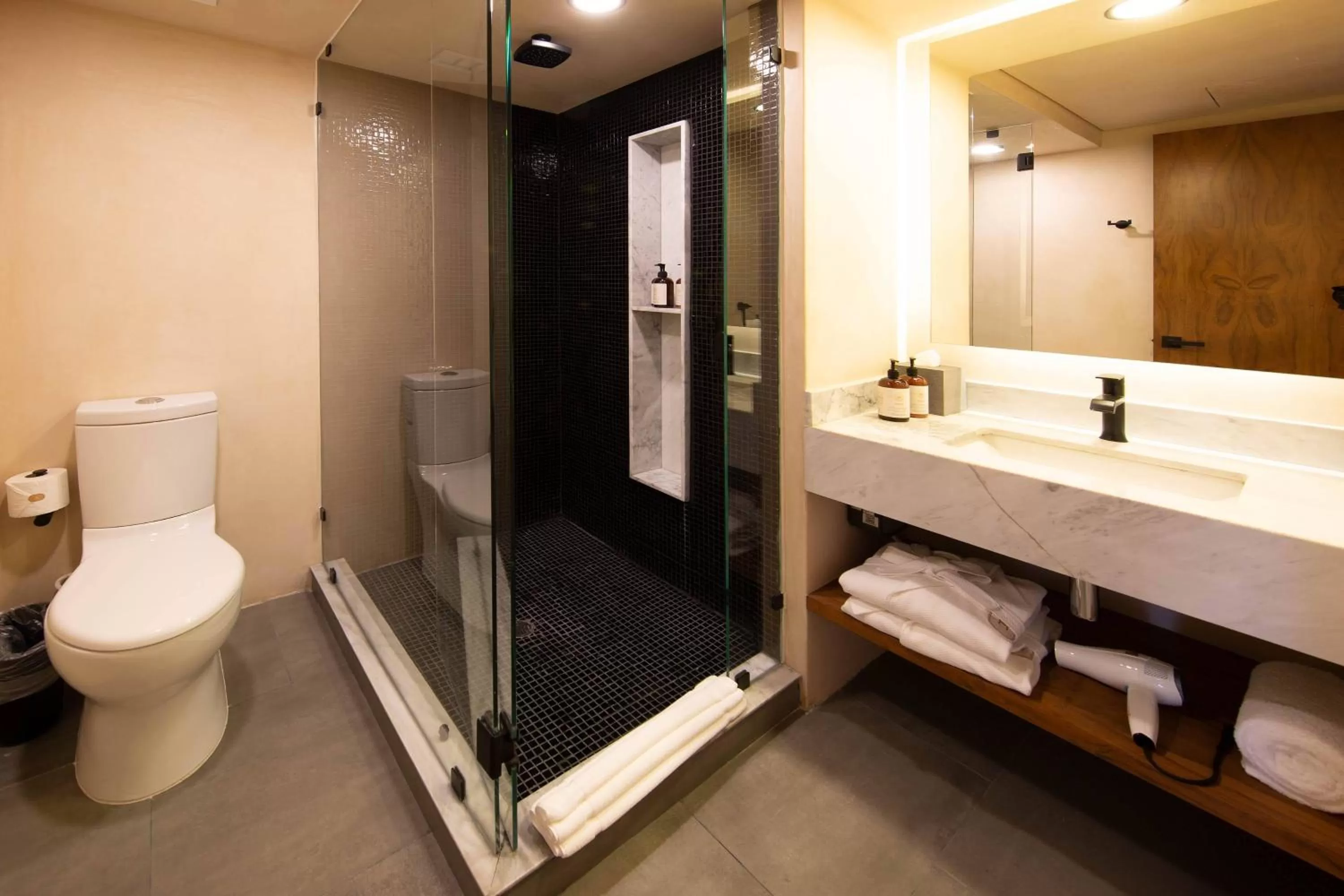 Shower in Hive Cancun by G Hotels