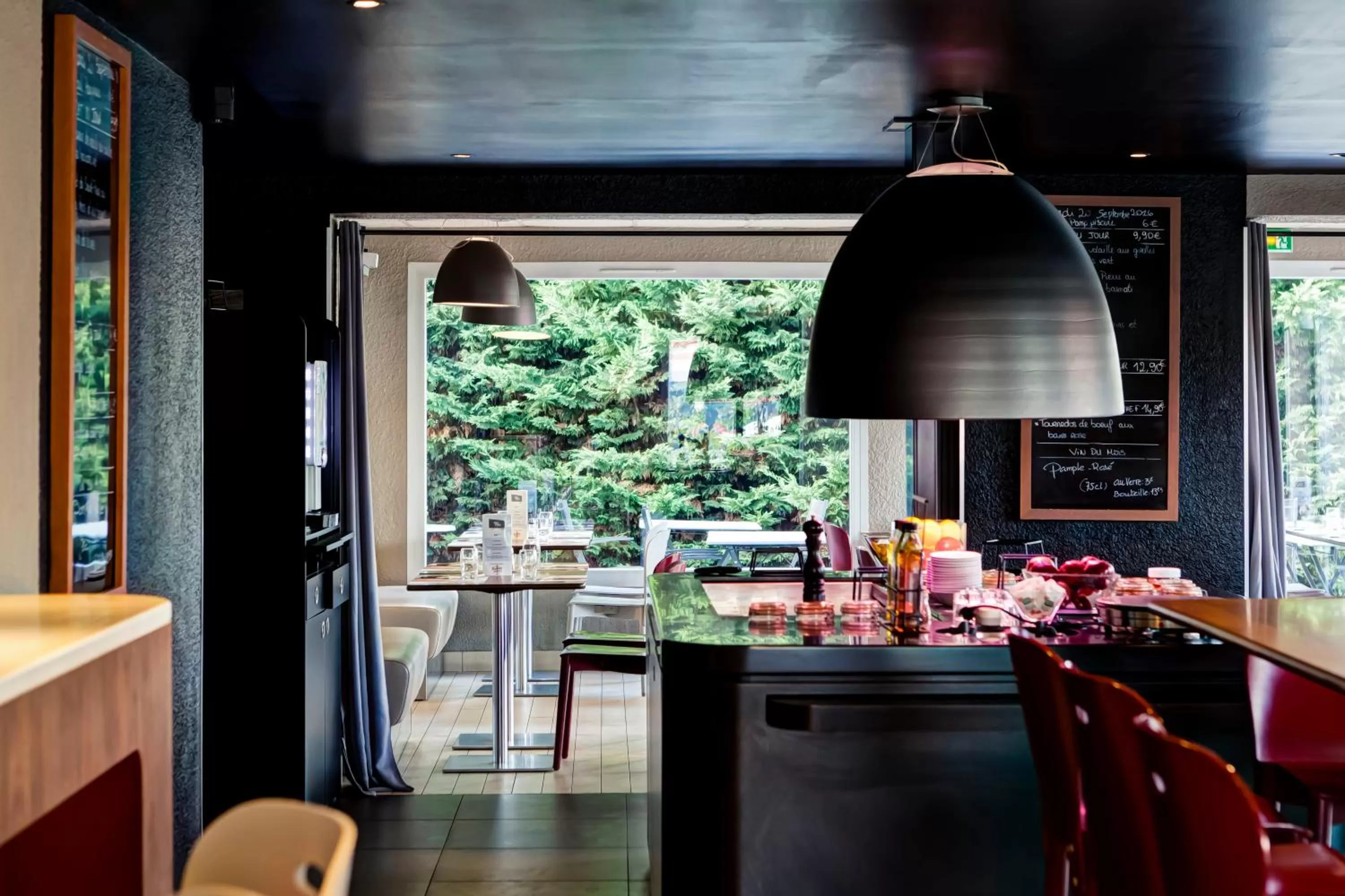 Restaurant/places to eat in Campanile Evry Ouest - Corbeil Essonnes