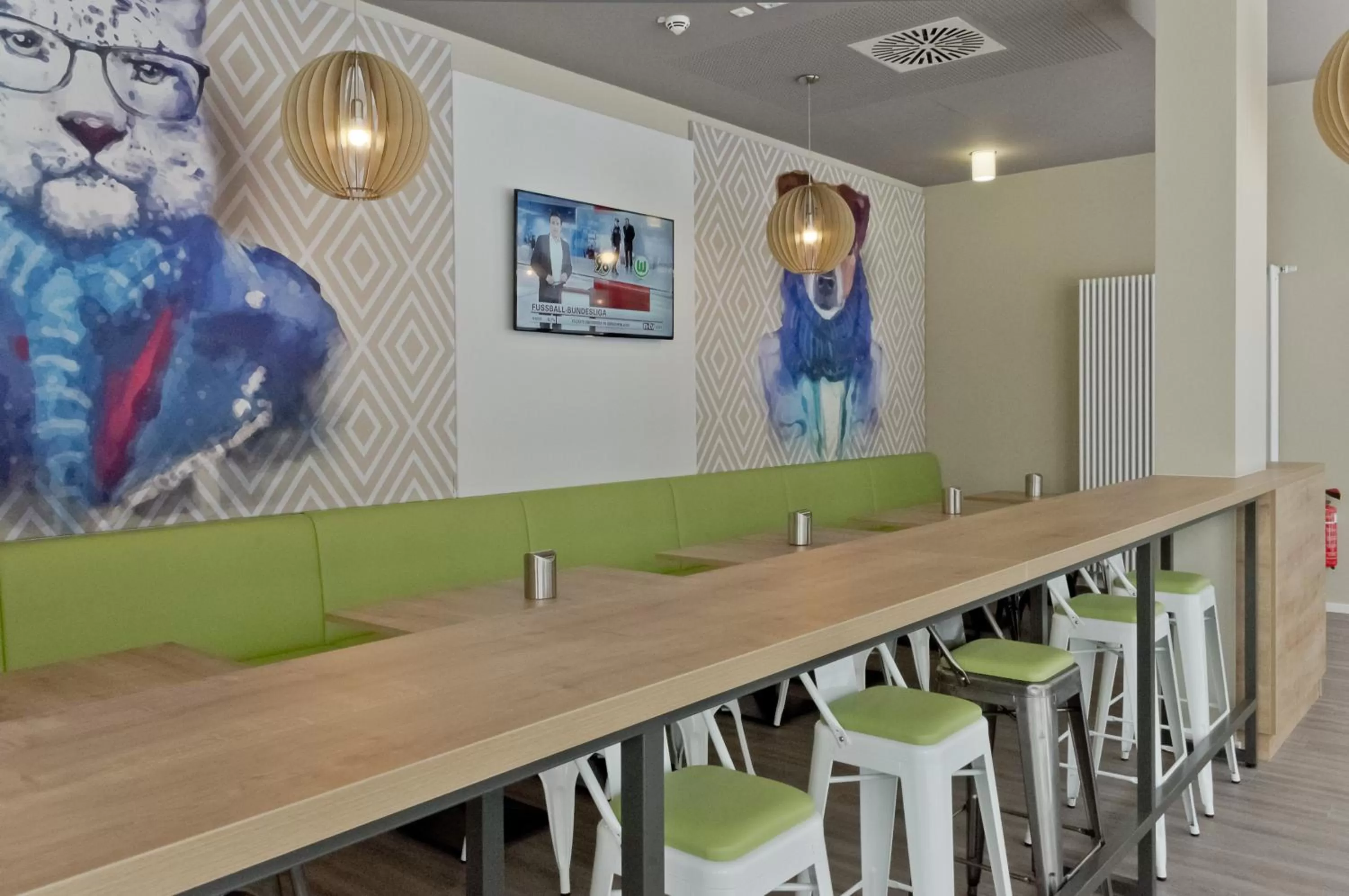 Restaurant/places to eat in Super 8 by Wyndham Munich City West
