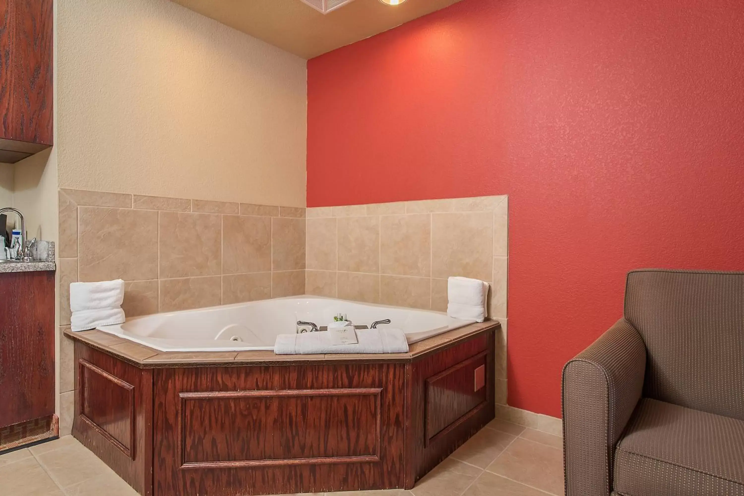 Bathroom in Baymont Inn & Suites by Wyndham Sturgis