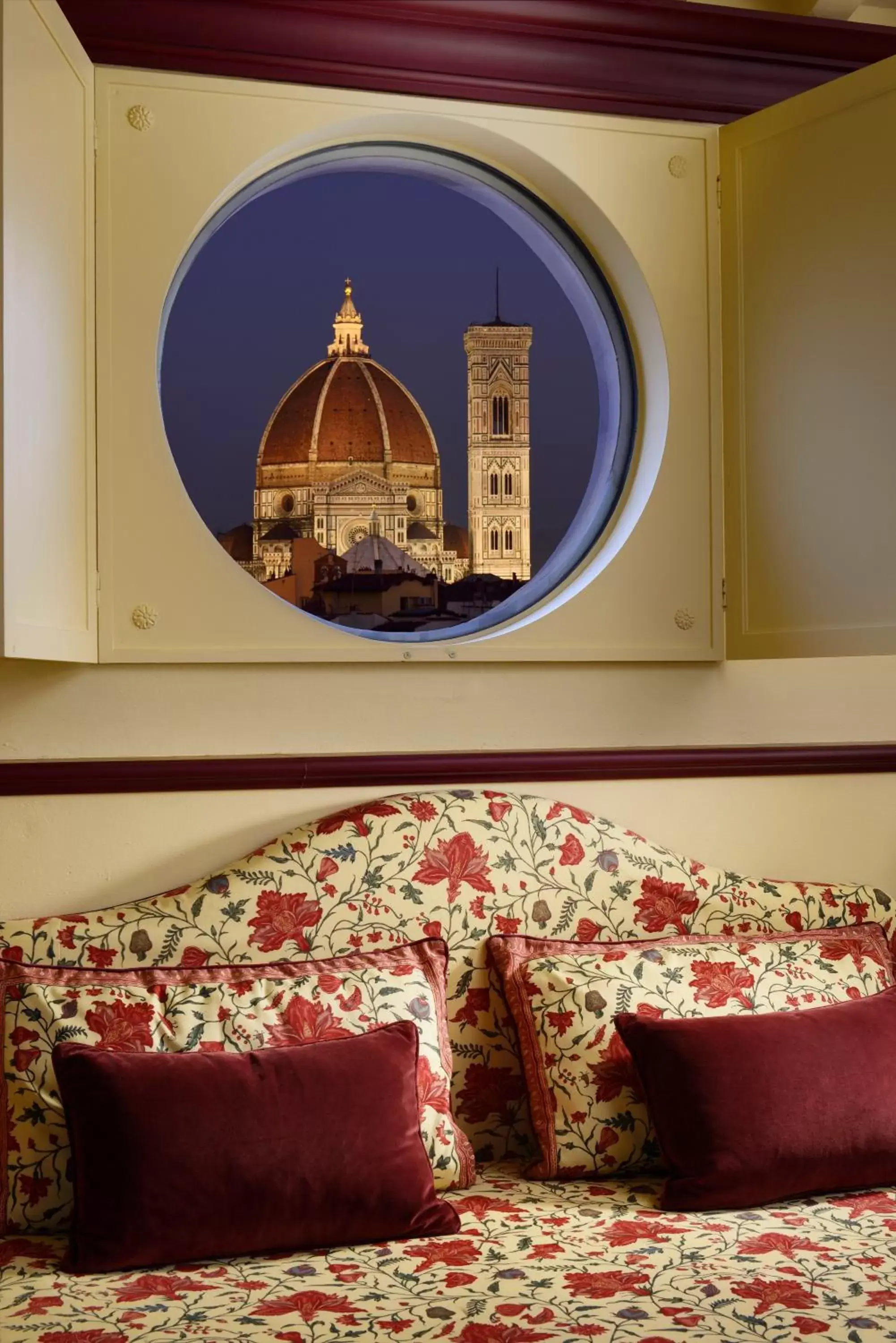 Decorative detail in Santa Maria Novella - WTB Hotels