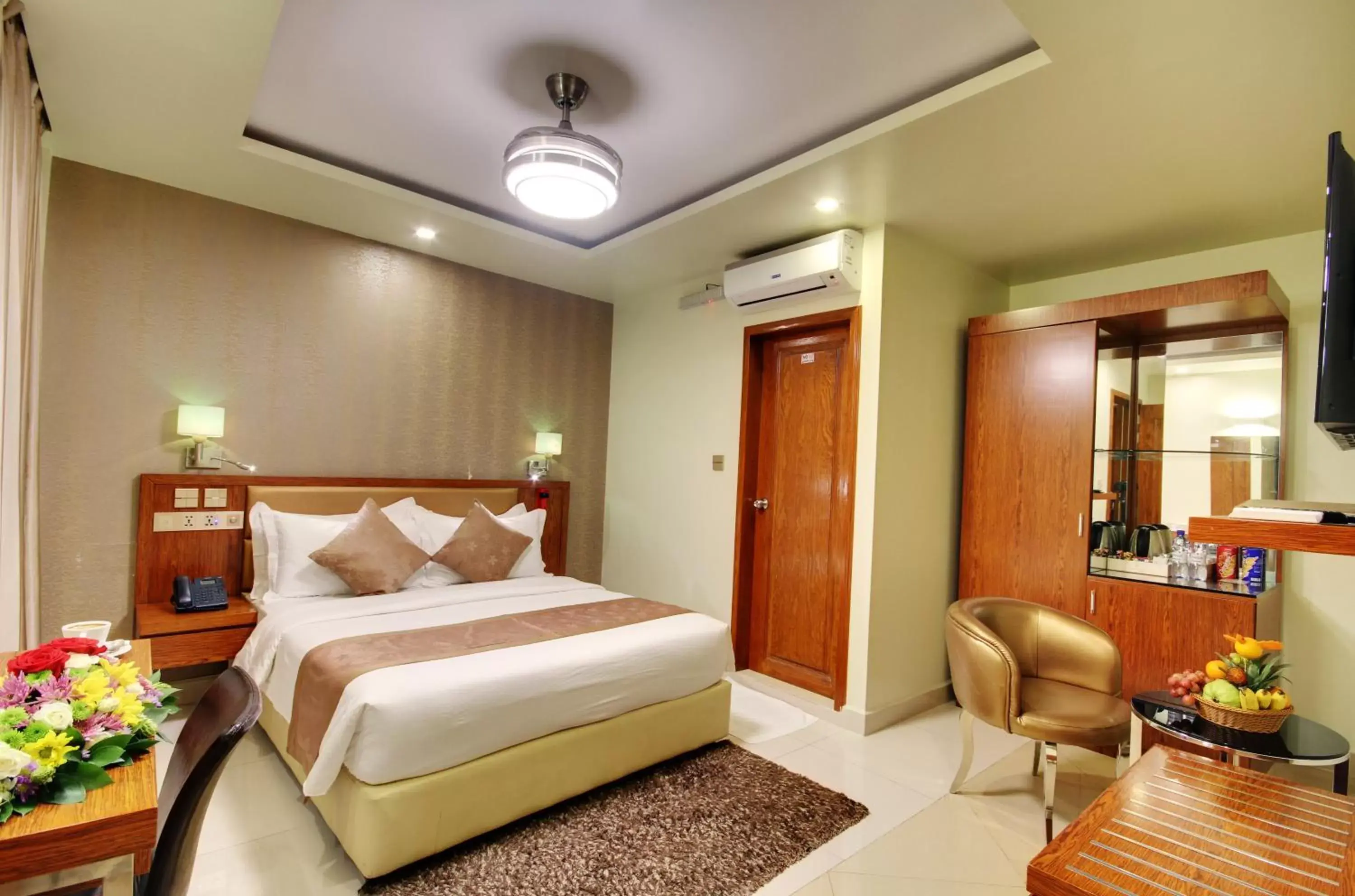 Photo of the whole room, Bed in Unima Grand Photo of the whole room, Bed in Unima Grand