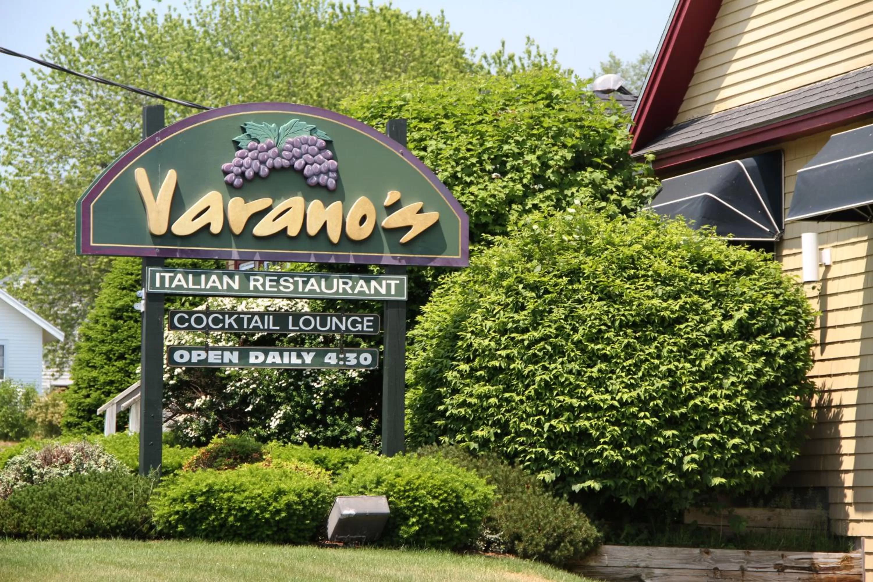 Restaurant/places to eat in Misty Harbor Resort