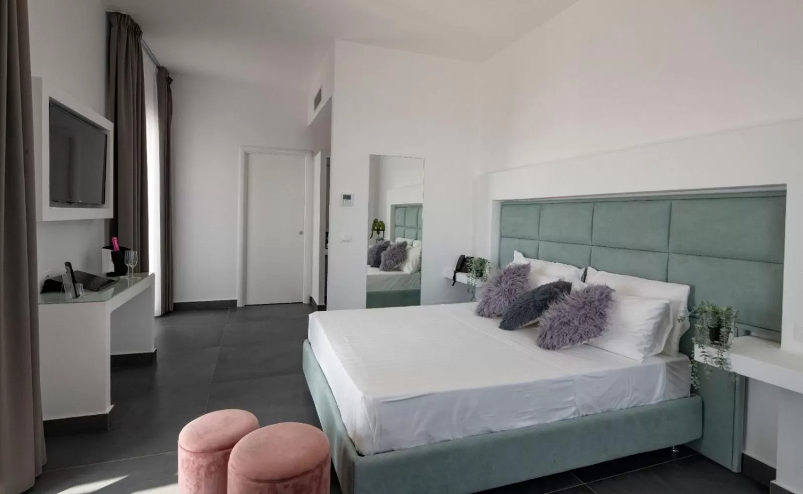 Bed in GRAND HOTEL SERAPIDE