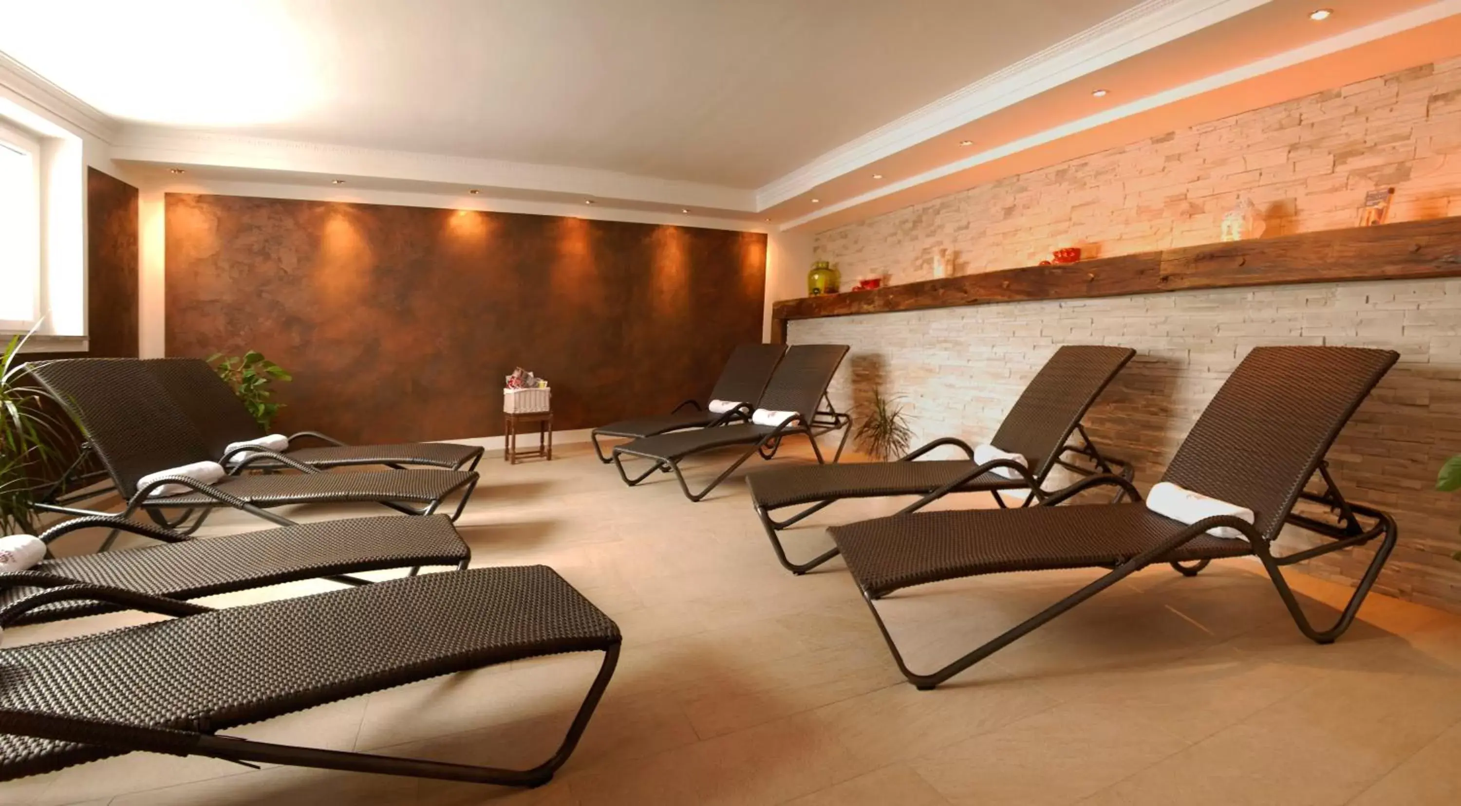 Spa and wellness centre/facilities, Seating Area in Hotel Berghof