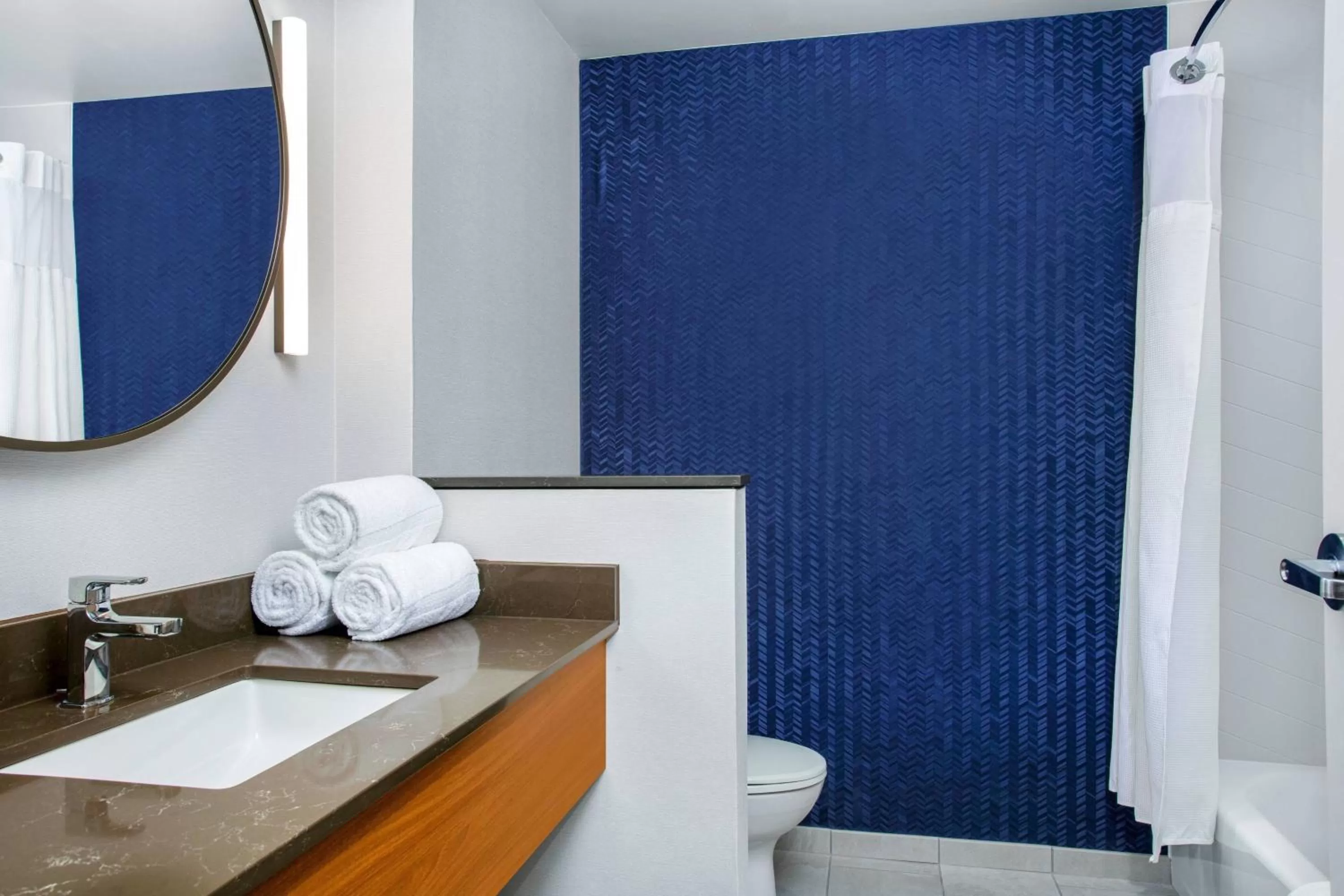 Bathroom in Fairfield by Marriott Inn & Suites Harrisburg West/Mechanicsburg