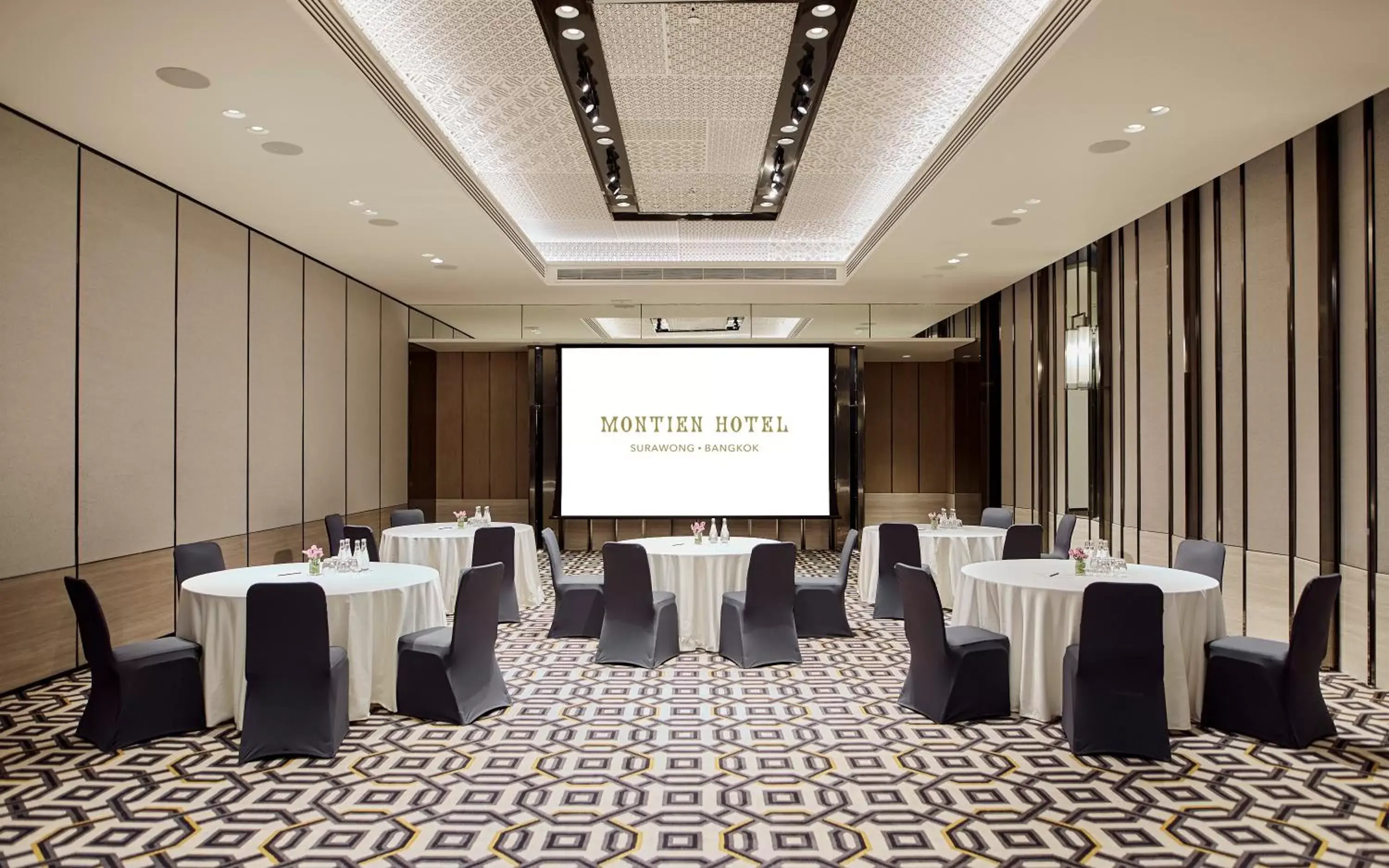 Meeting/conference room in Montien Hotel Surawong Bangkok