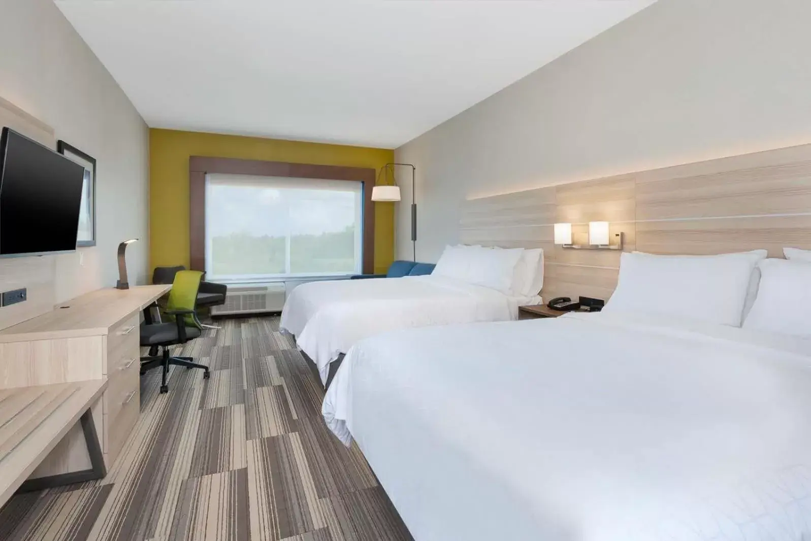 Holiday Inn Express & Suites - Grand Rapids Airport - South, an IHG Hotel