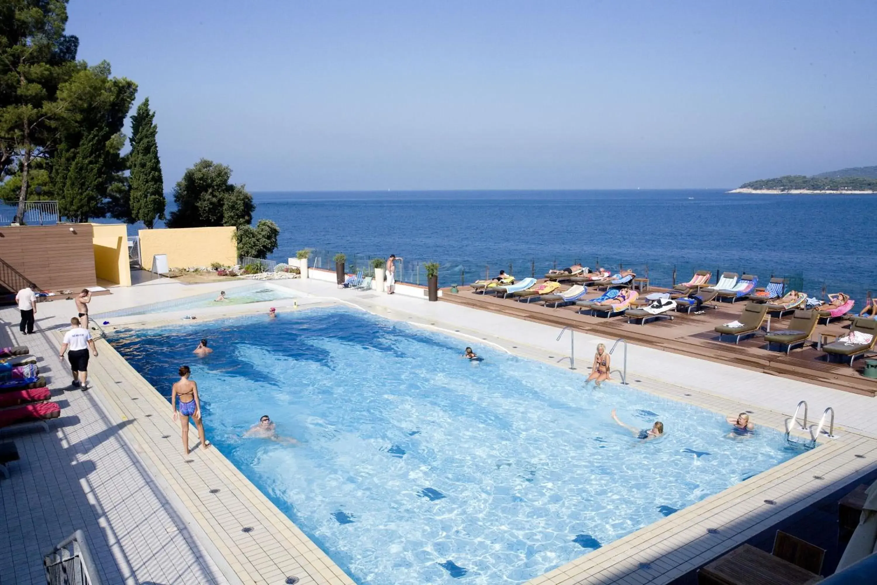 Swimming Pool in Horizont Resort