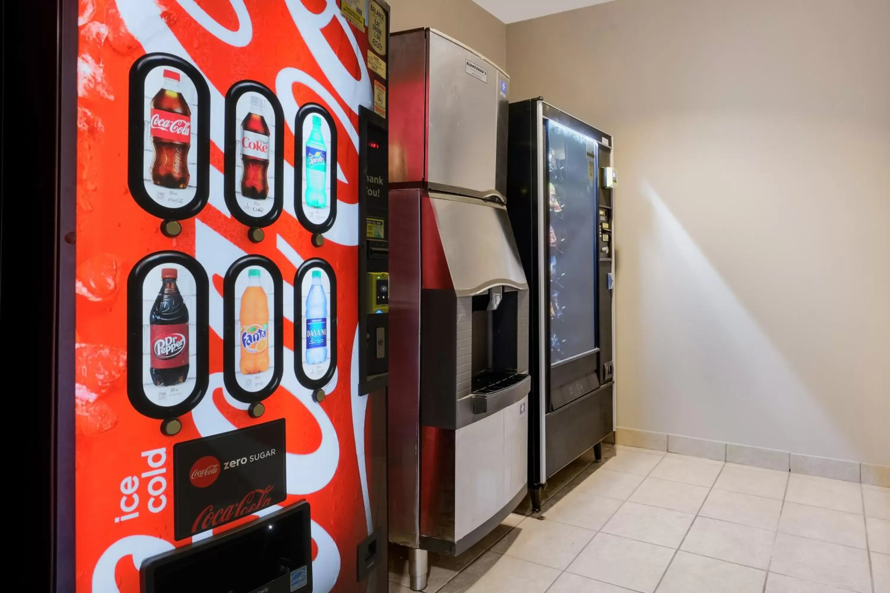 vending machine in Suburban Studios Berwick - Morgan City