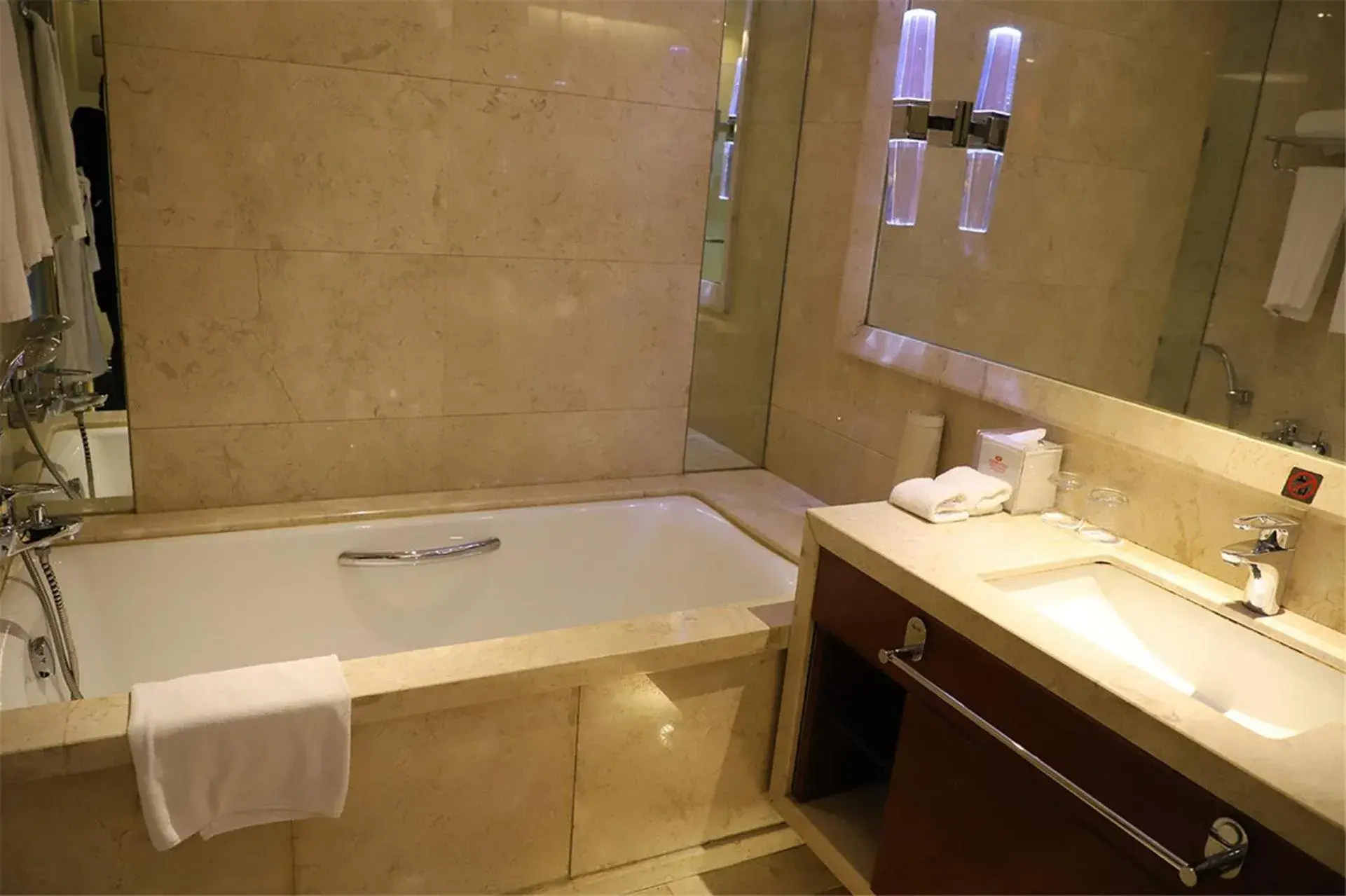 Bathroom in Crowne Plaza Shenyang Parkview, an IHG Hotel