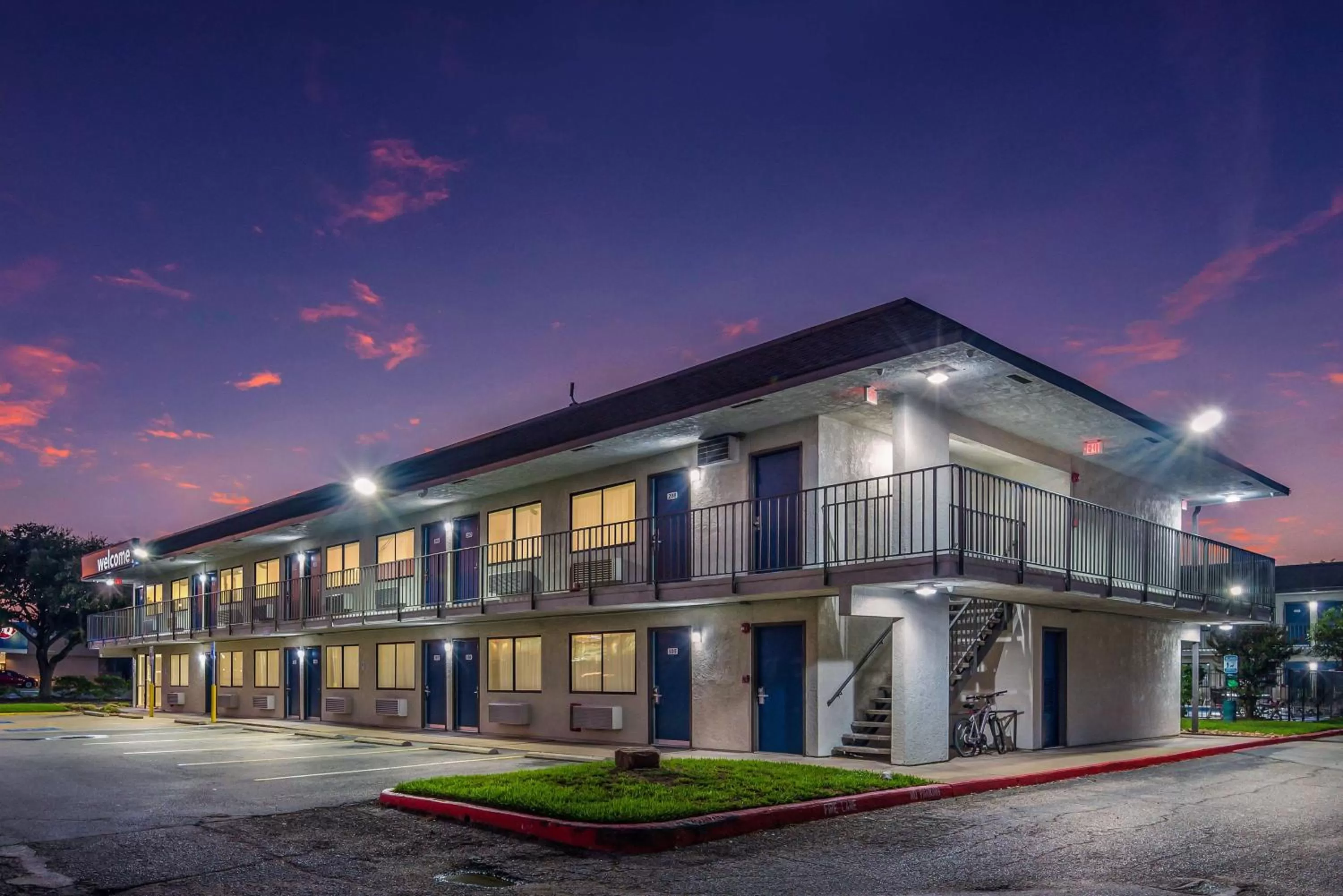 Property building in Motel 6-College Station, TX - Bryan