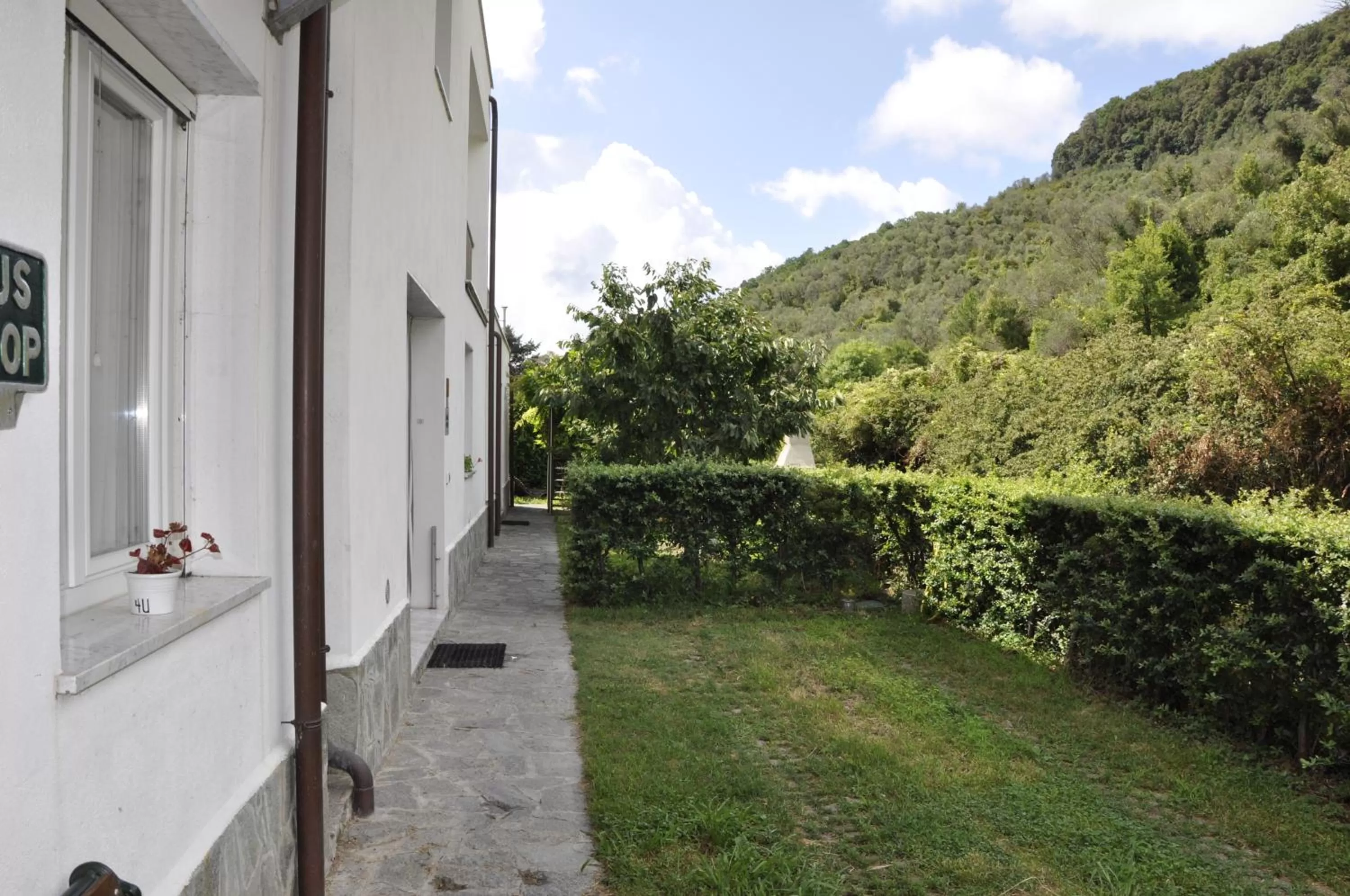 Property building in Bed & Breakfast 4U PARCHEGGIO INTERNO