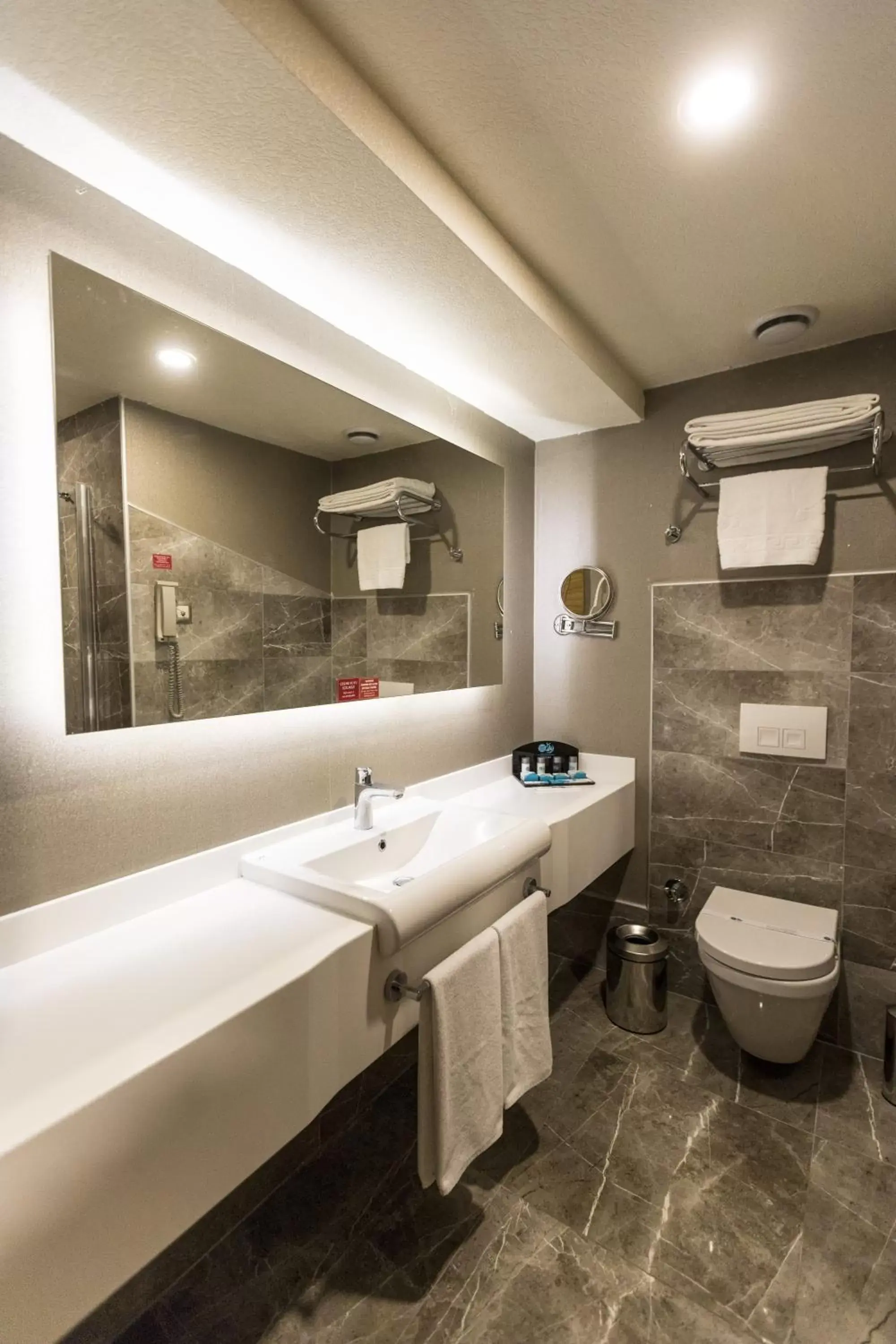 Bathroom in Cam Thermal Resort Hotel & Spa