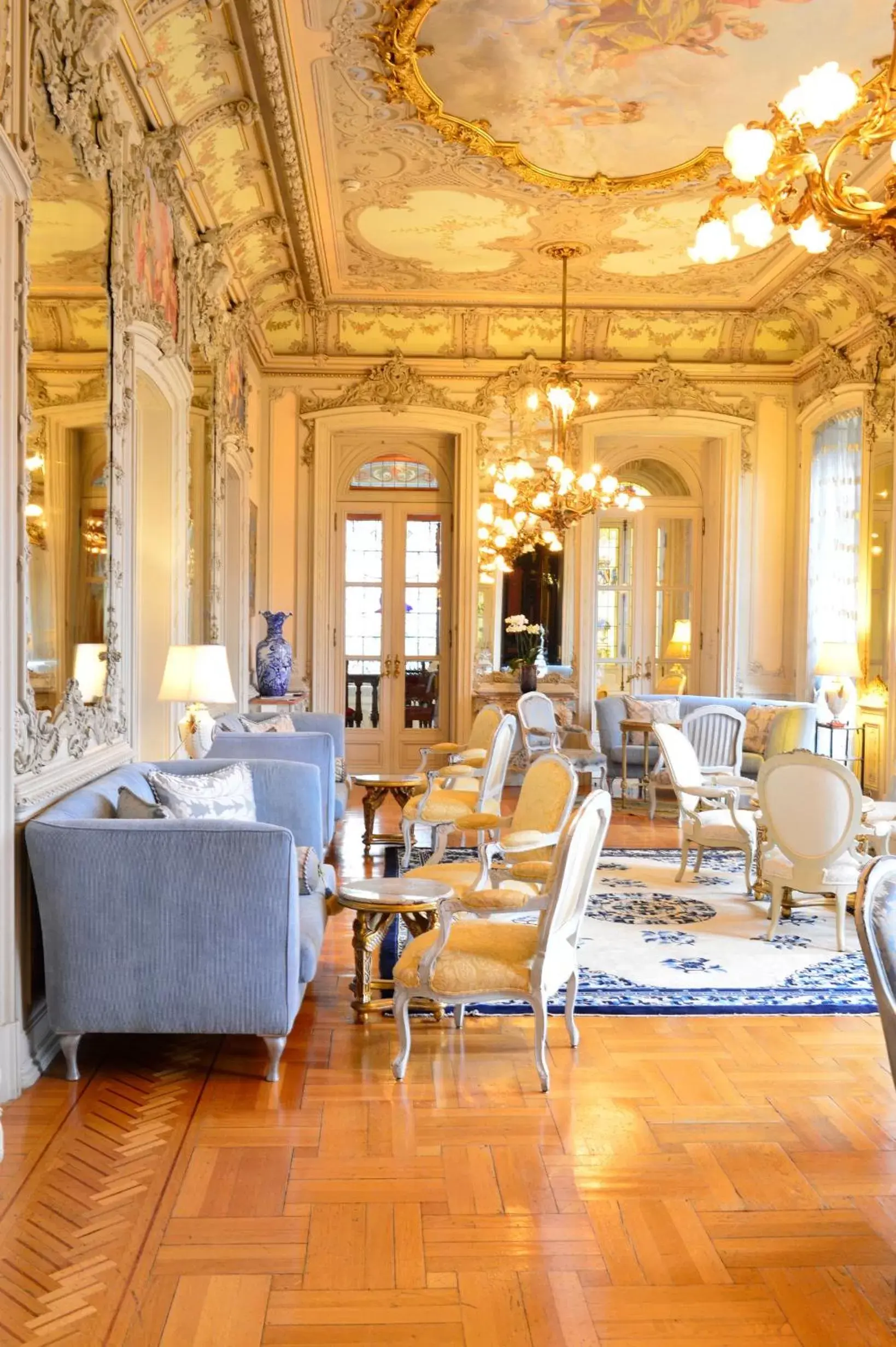 Communal lounge/ TV room, Restaurant/Places to Eat in Pestana Palace Lisboa Hotel & National Monument - The Leading Hotels of the World