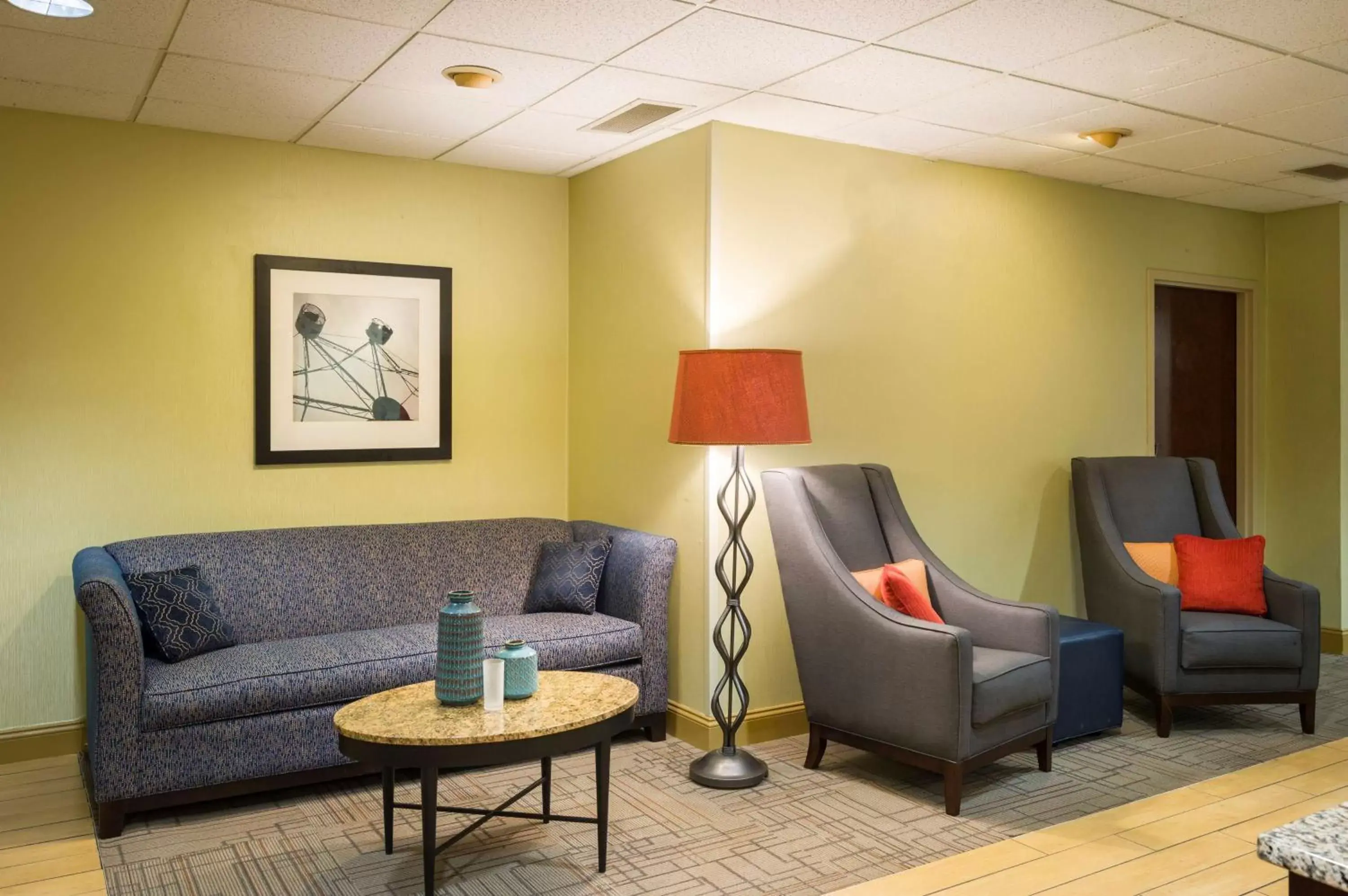 Lobby or reception, Seating Area in Hampton Inn Danville