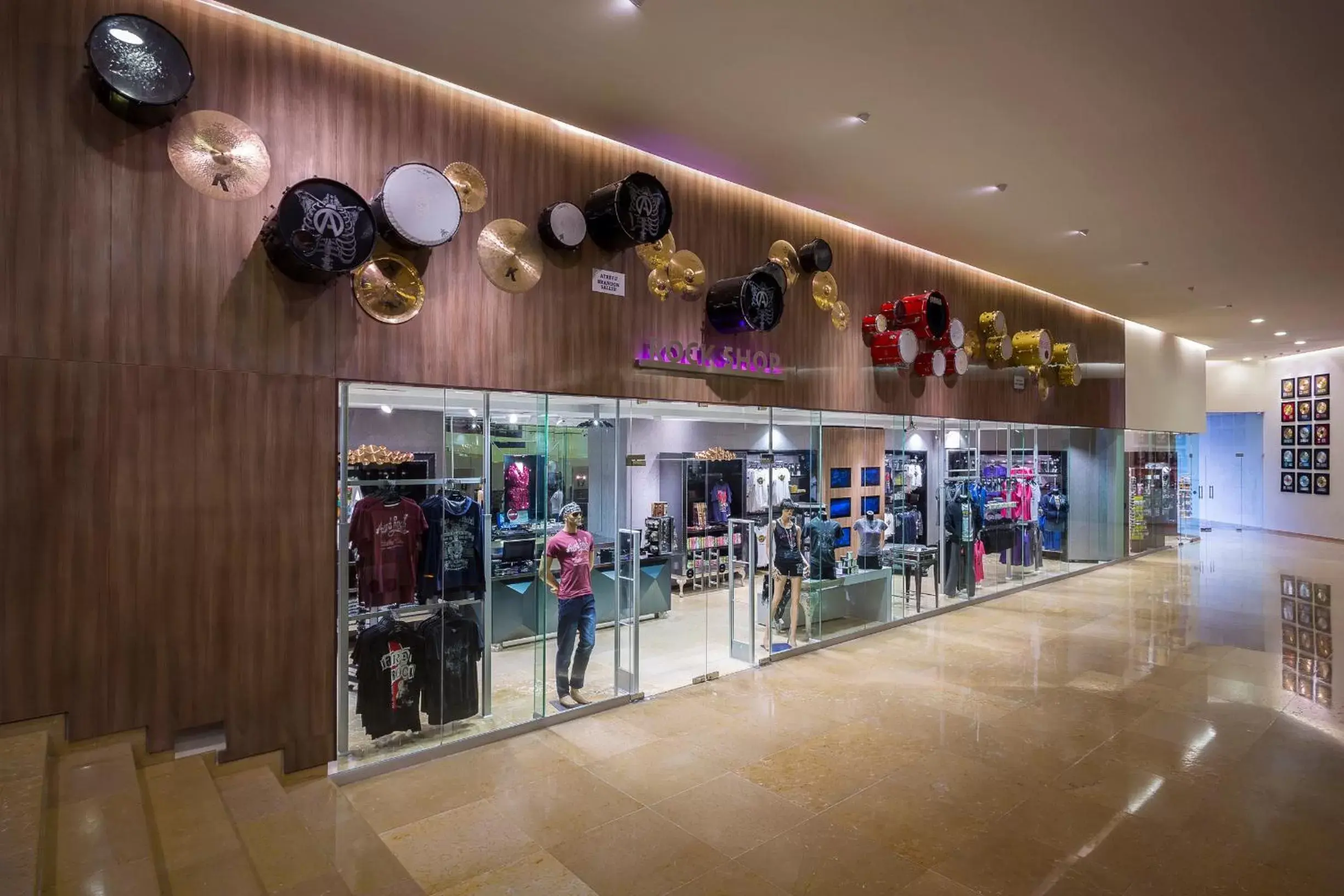 On-site shops in Hard Rock Hotel Vallarta All Inclusive