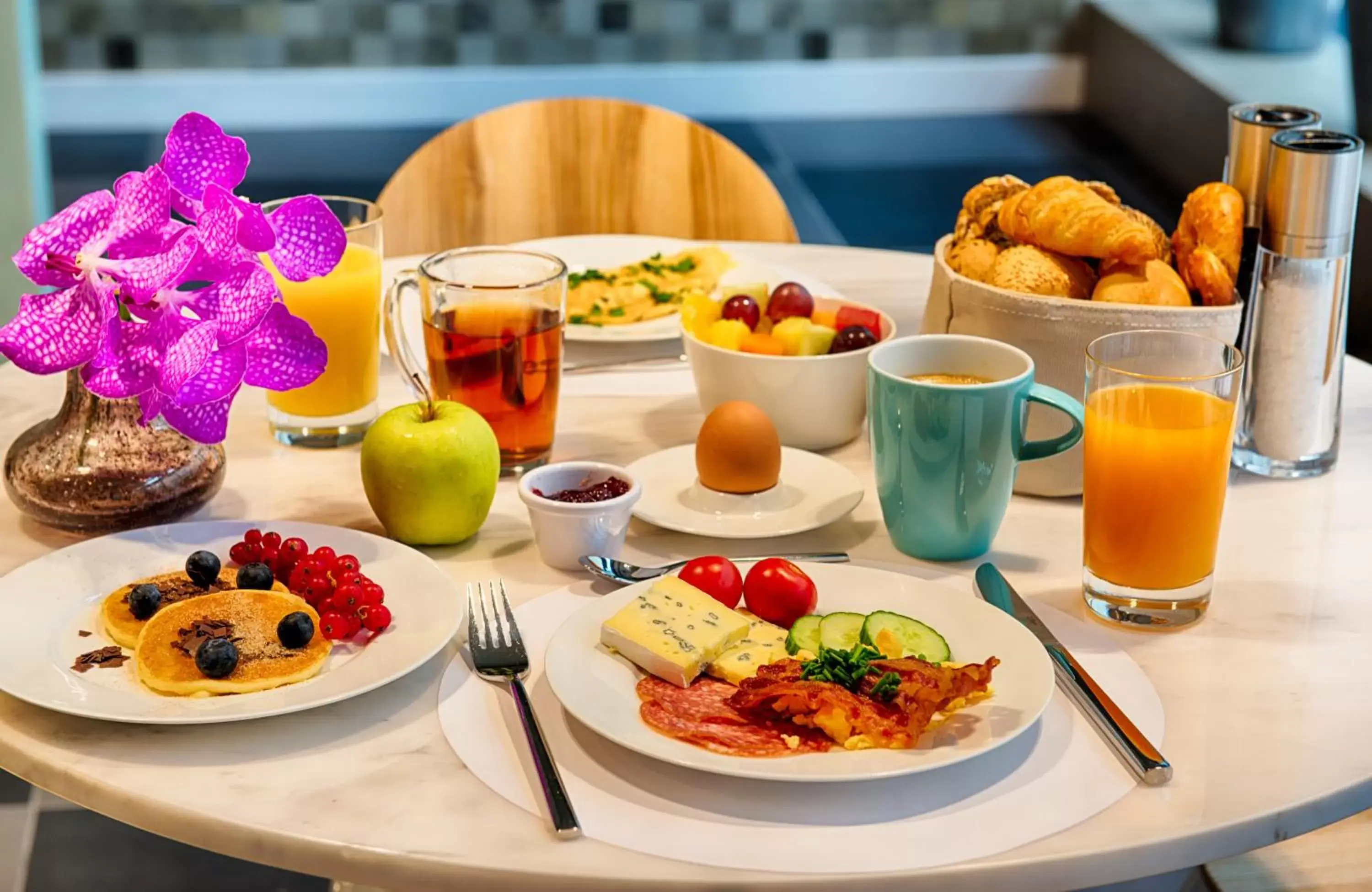 Breakfast in Leonardo Hotel Munich City East