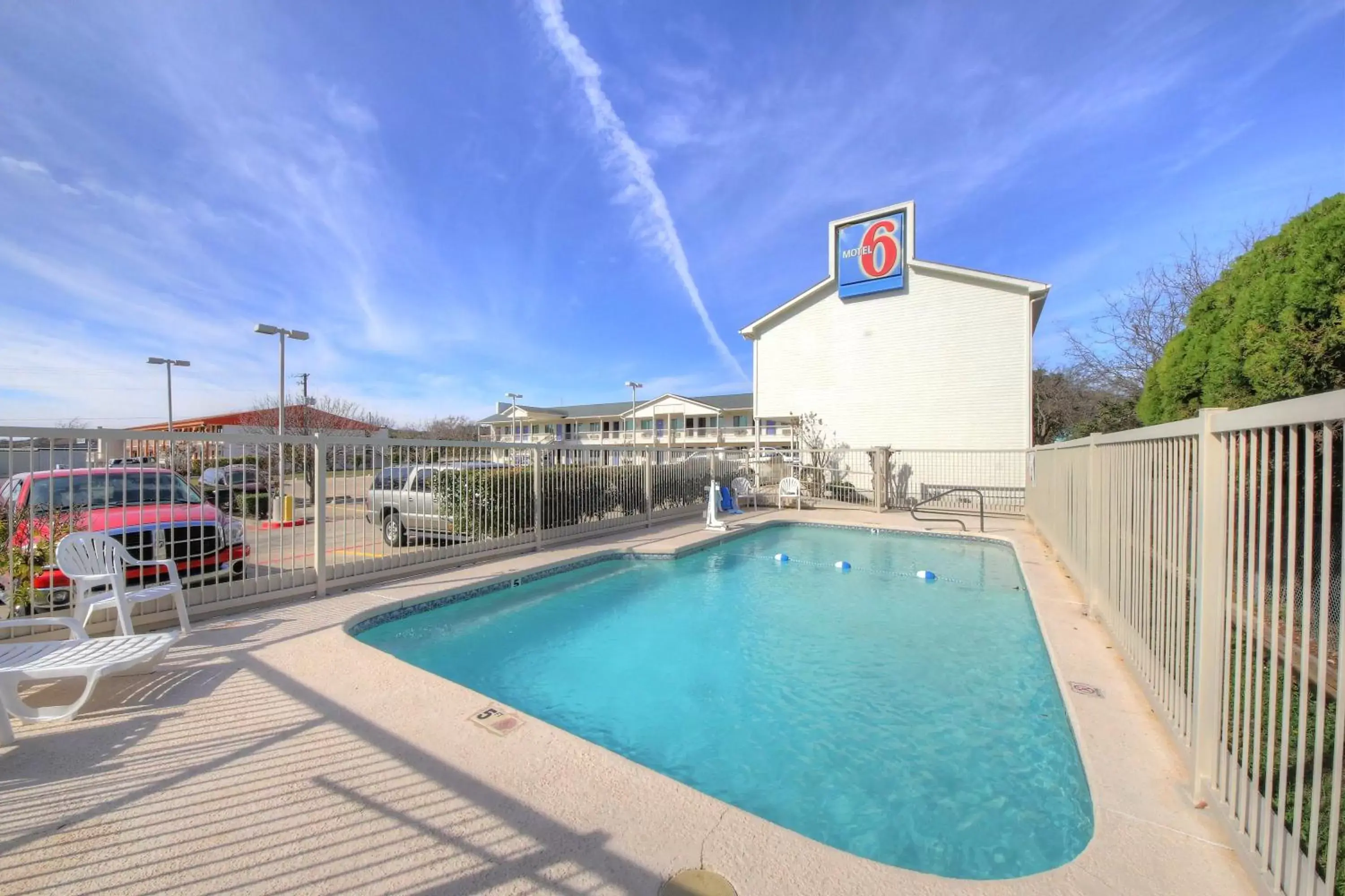 Pool view, Swimming Pool in Motel 6-Kerrville, TX