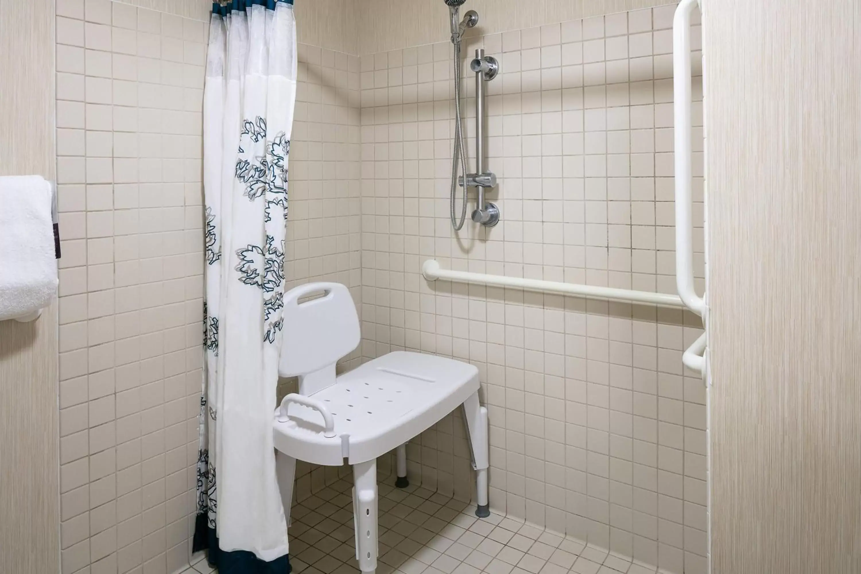 Bathroom in Residence Inn by Marriott Lincoln South