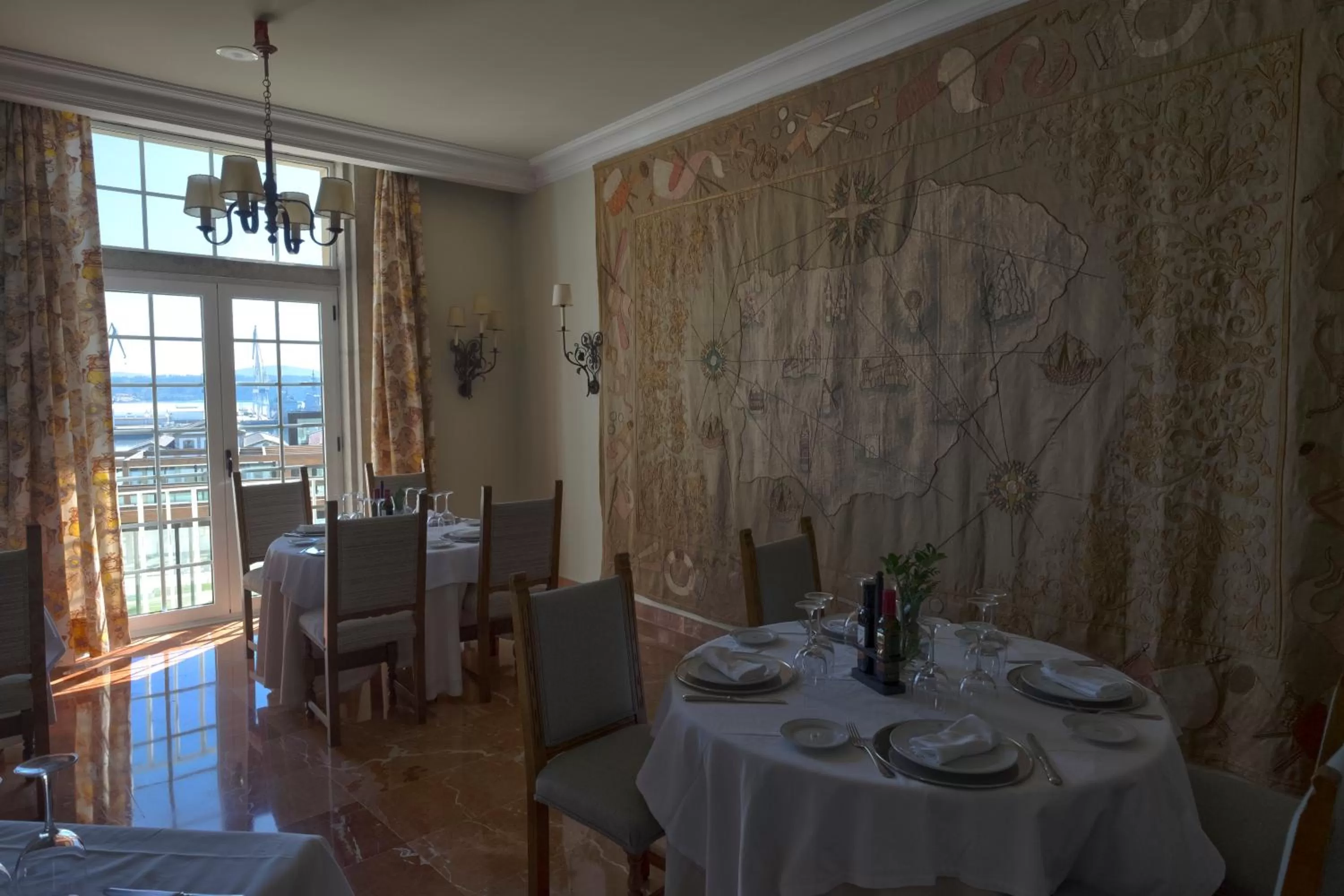 Dining area in Parador de Ferrol