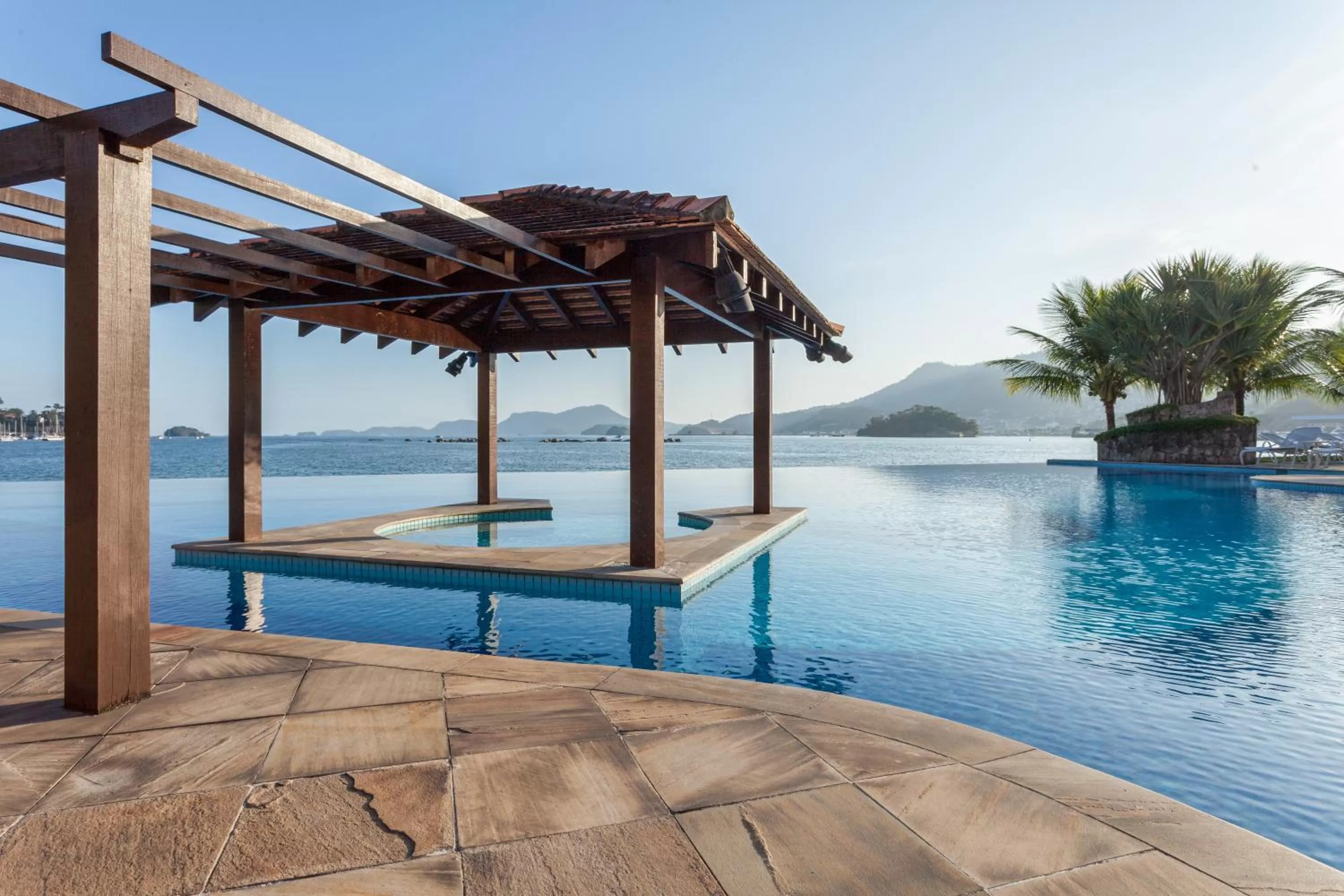 Swimming pool in Hotel Nacional Inn Angra dos Reis