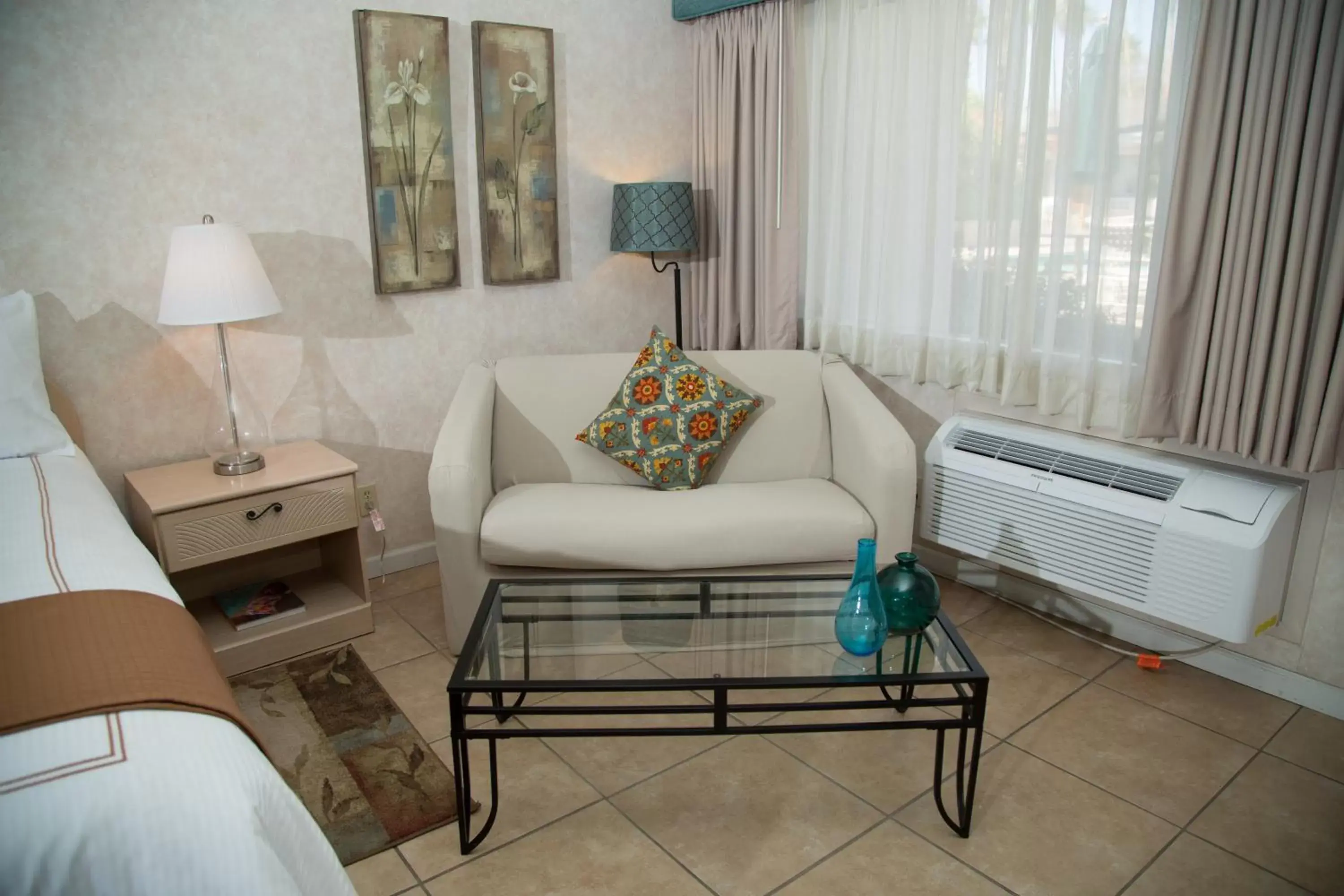 Living room, Seating Area in The Inn at Deep Canyon