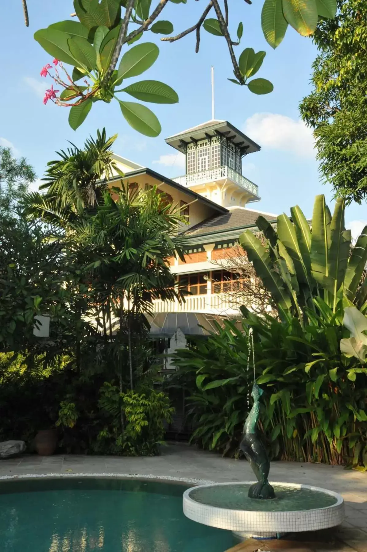 Property Building in Chakrabongse Villas