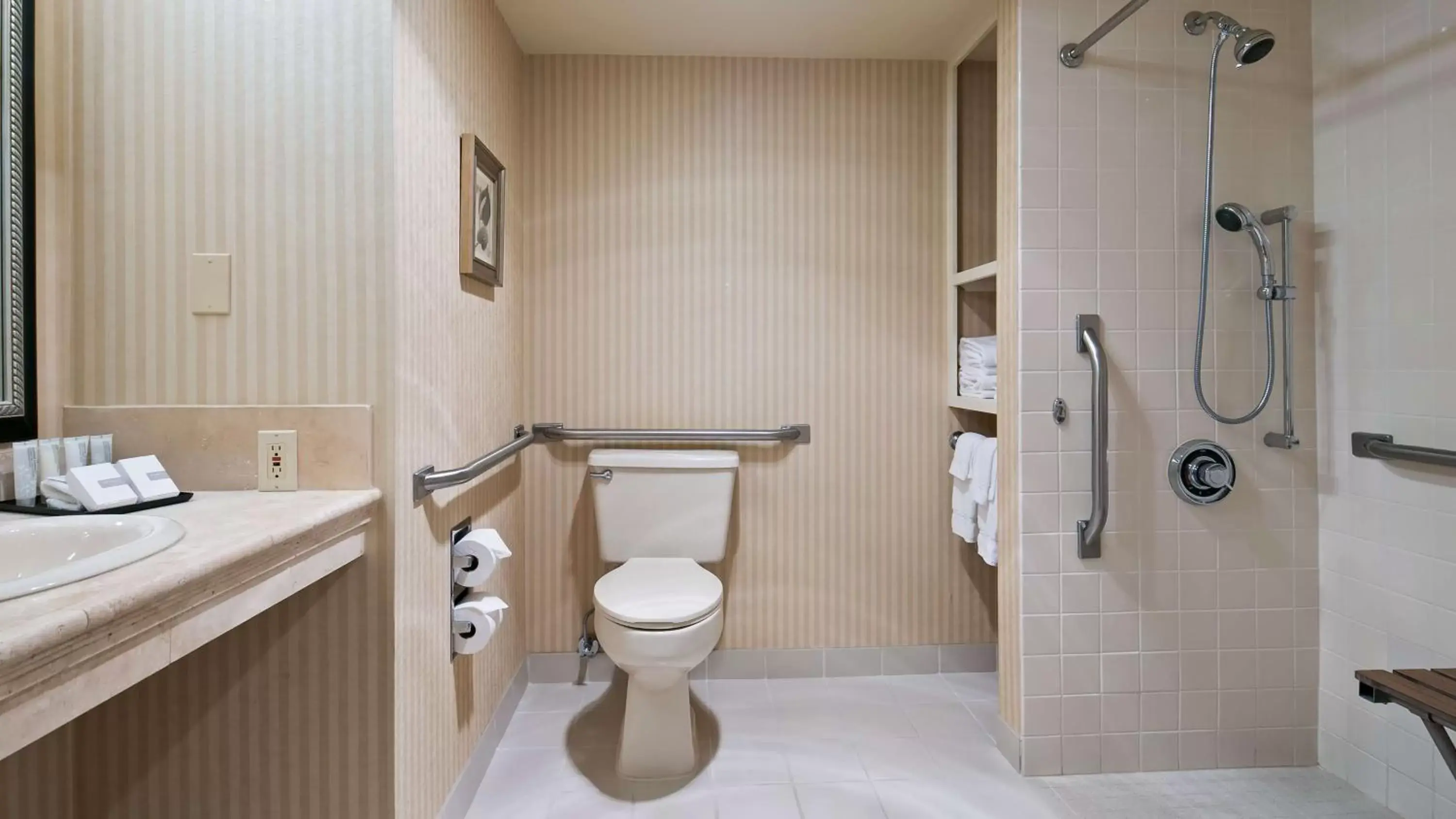 Bathroom in Best Western Premier Plaza Hotel and Conference Center