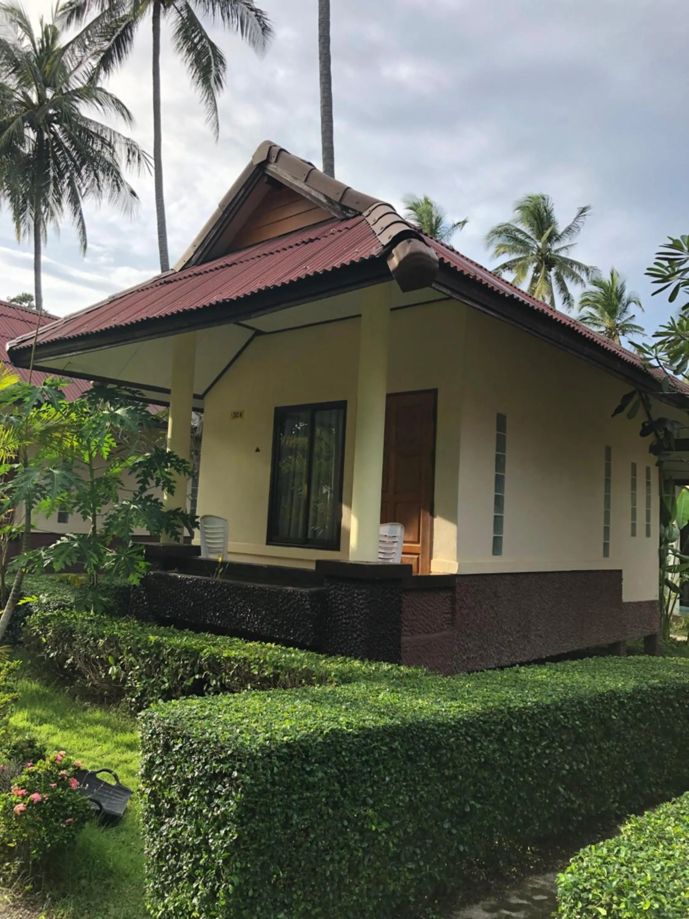 Moonwalk Lanta Resort