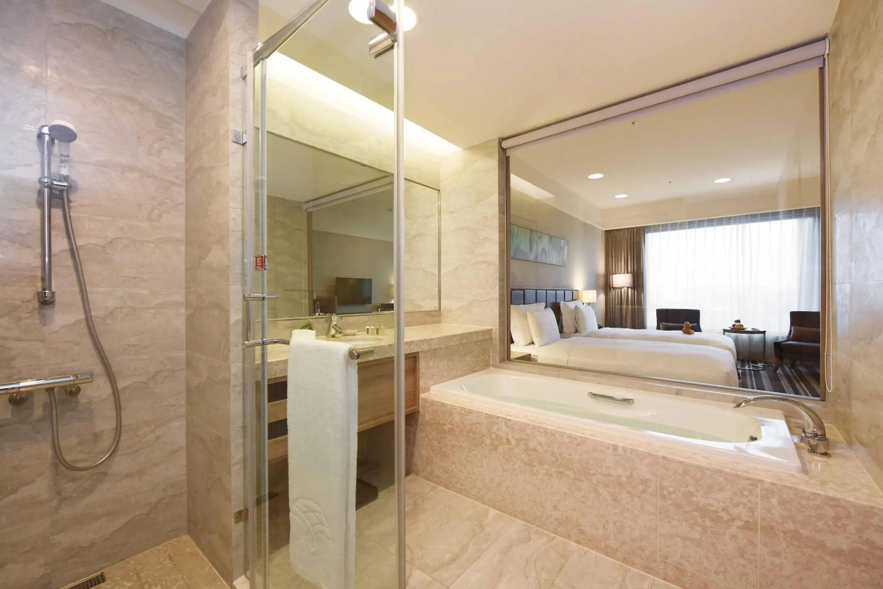 Toilet, Bathroom in Fullon Hotel Taoyuan Airport Access MRT A8