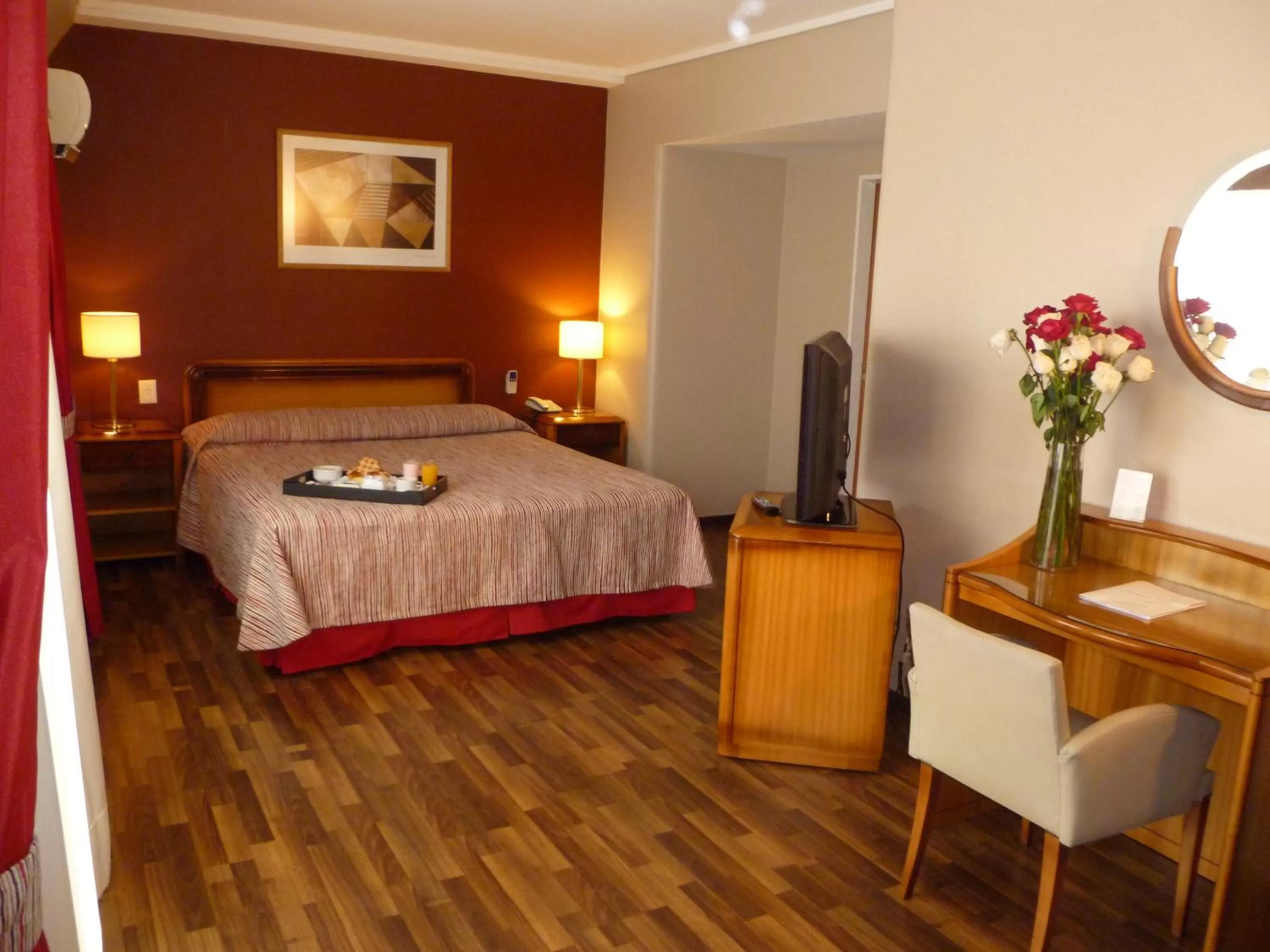 Photo of the whole room, Bed in Tritone Hotel