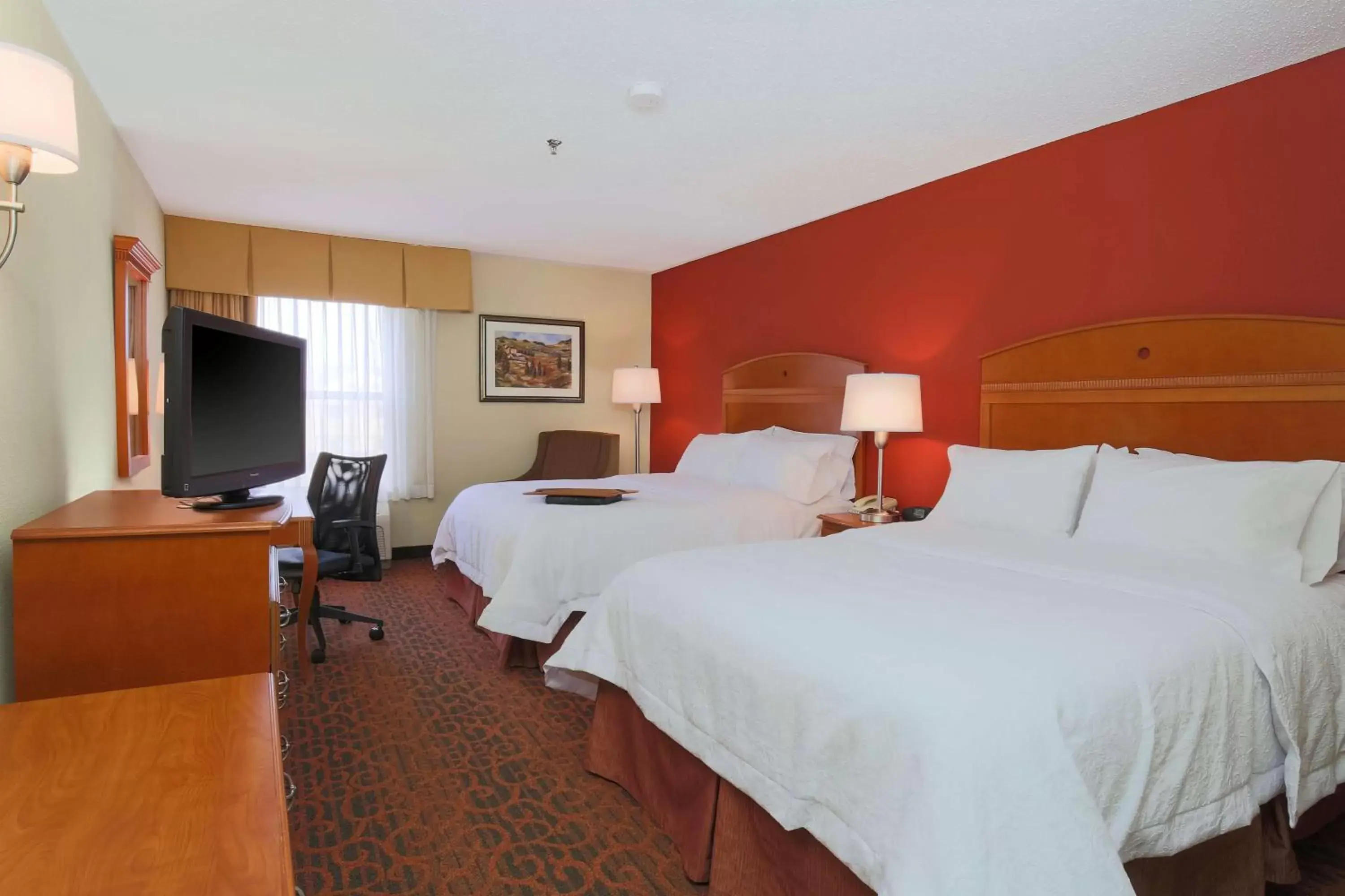 Bed in Hampton Inn St. Louis/Fairview Heights Bed in Hampton Inn St. Louis/Fairview Heights