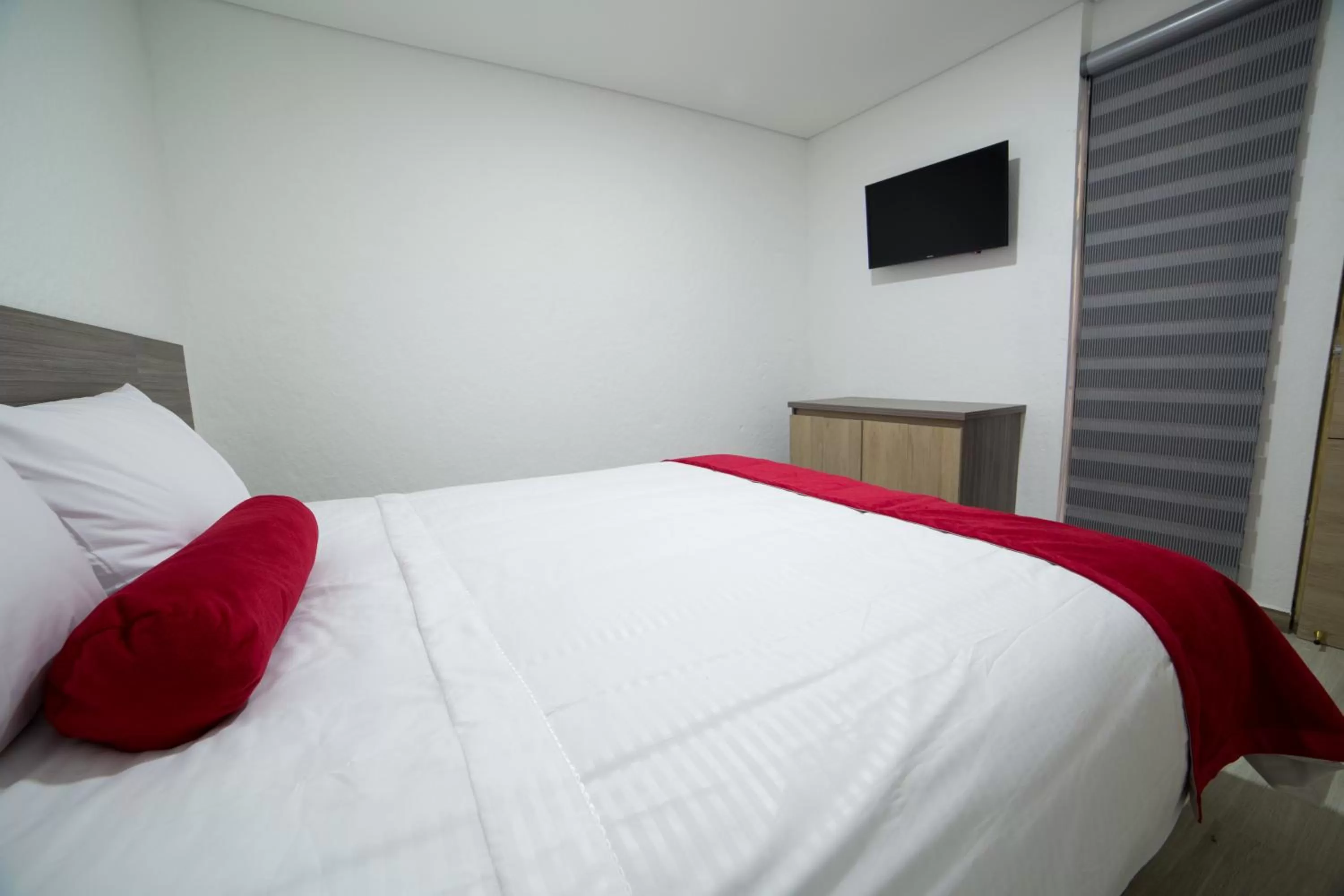 Photo of the whole room, Room Photo in Hotel Med 70