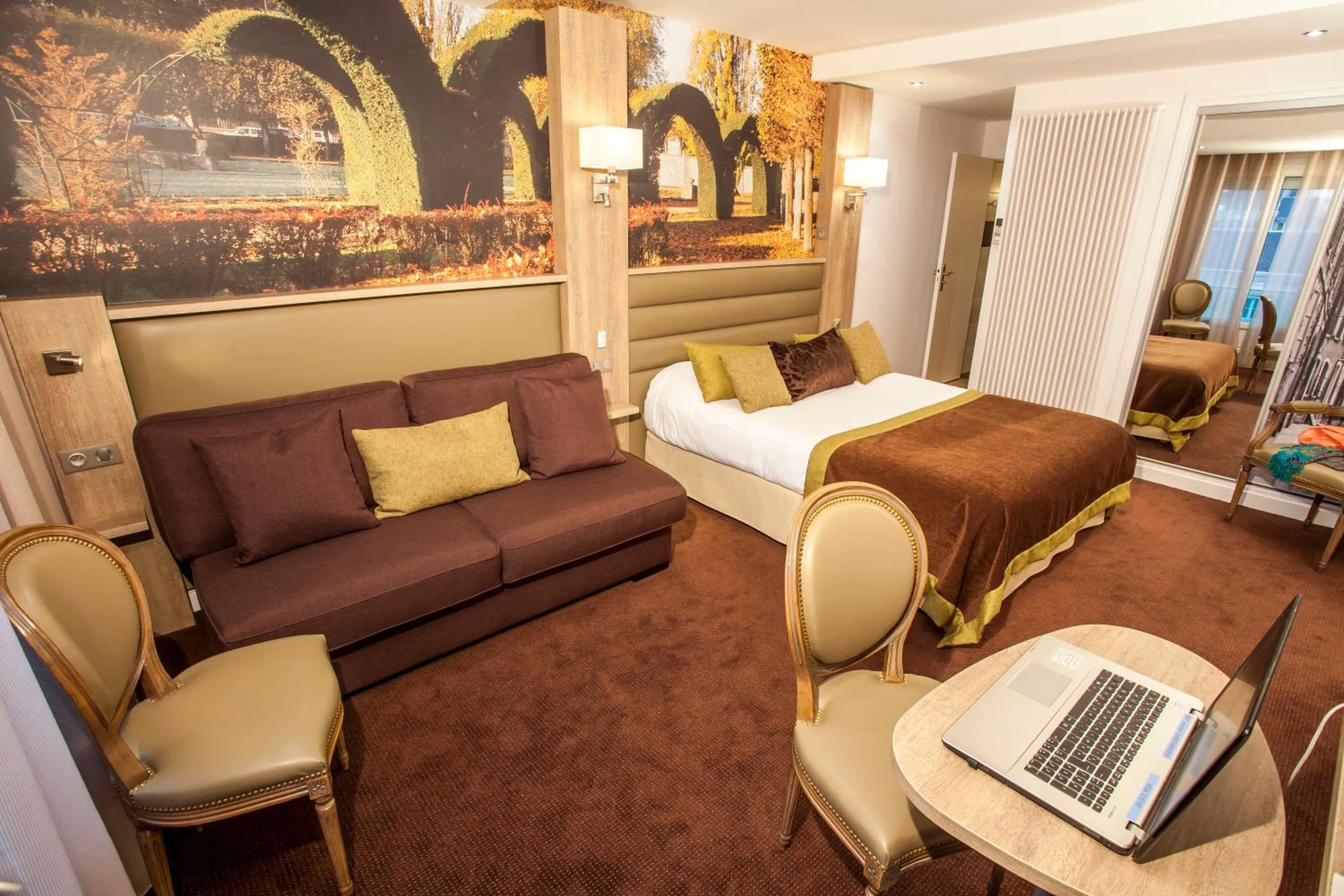 Photo of the whole room, Bed in Logis - Le Christina