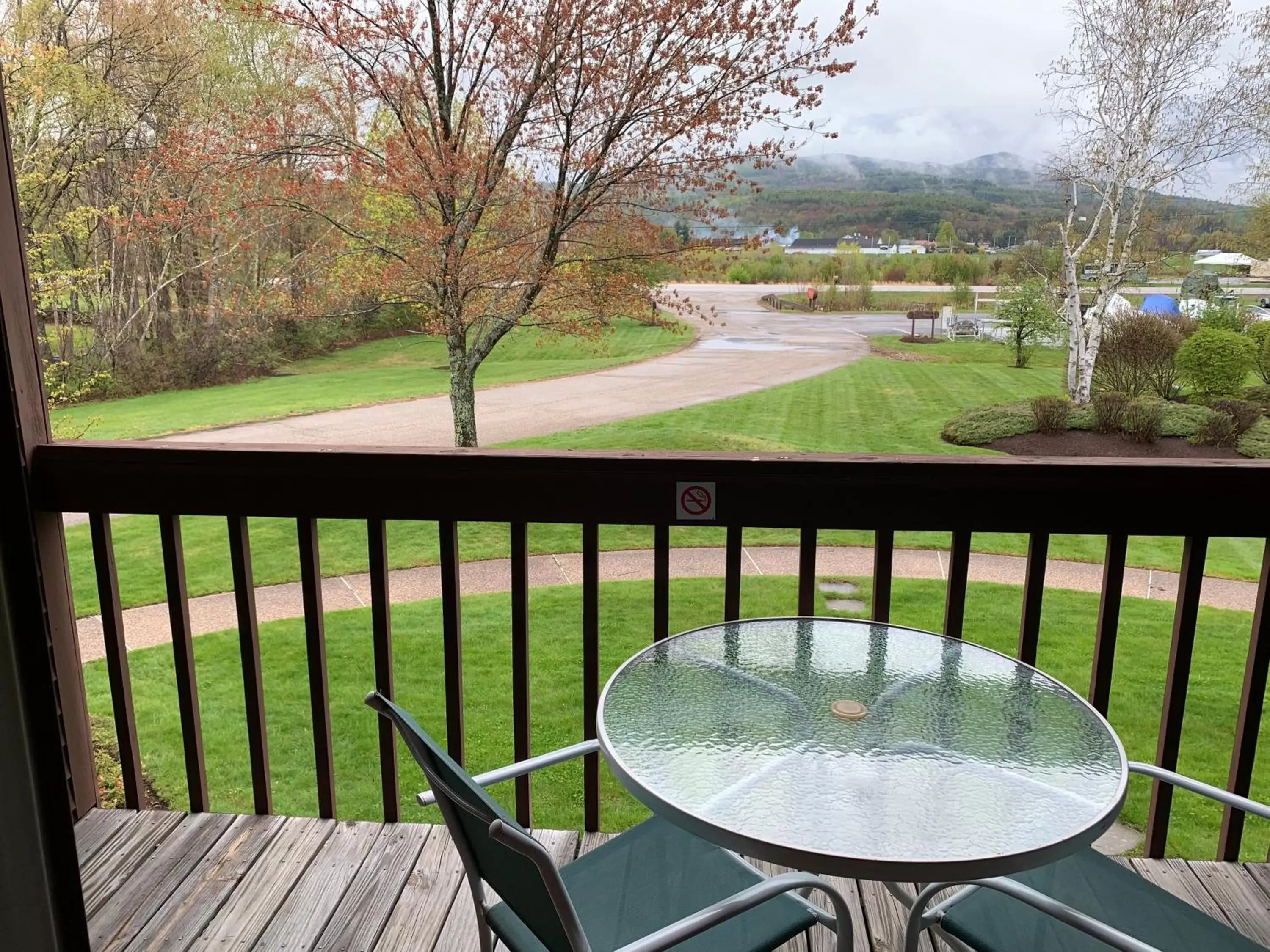 Balcony/Terrace in Fireside Inn & Suites Gilford