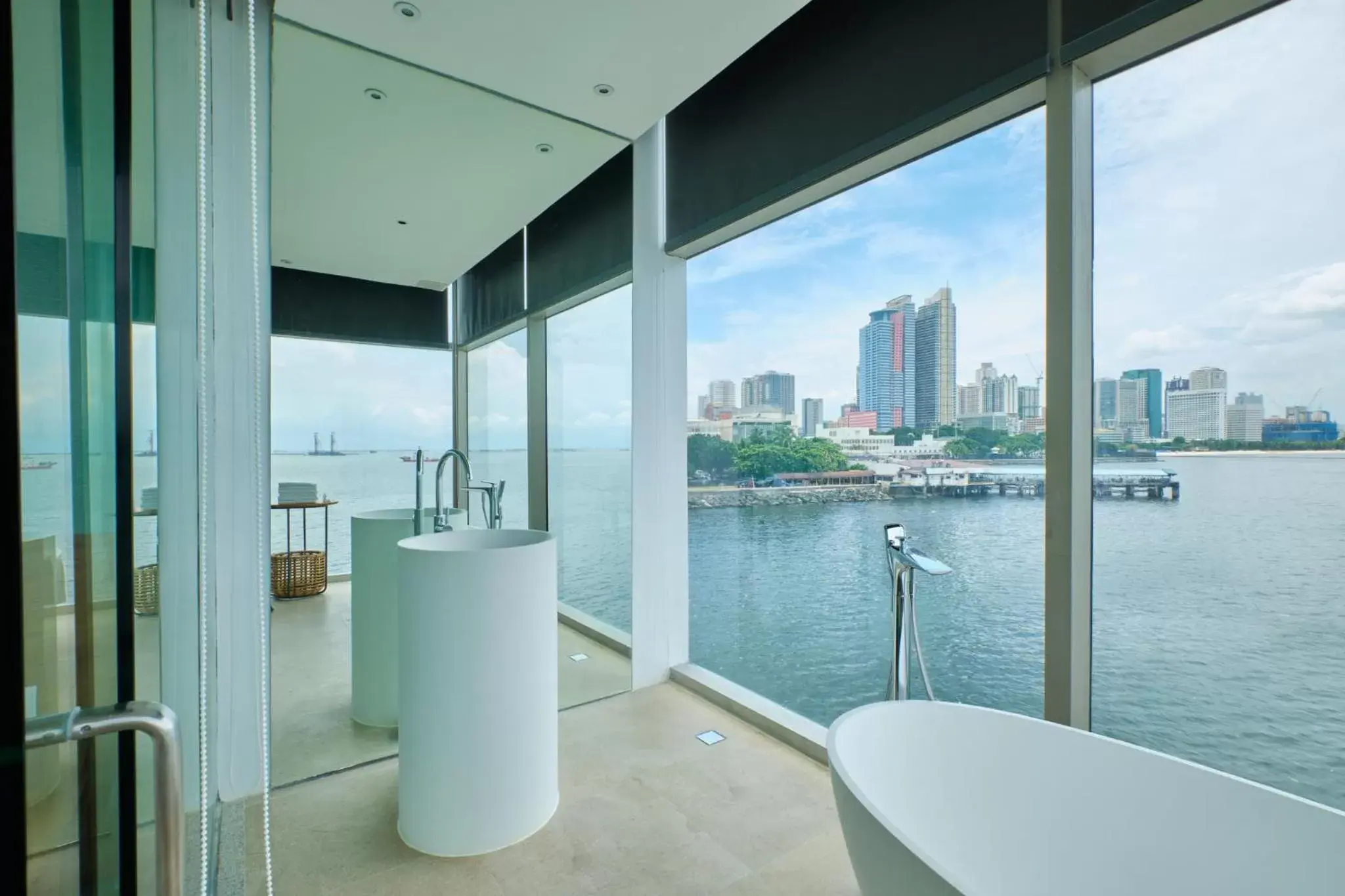 Bathroom in Hotel H2o