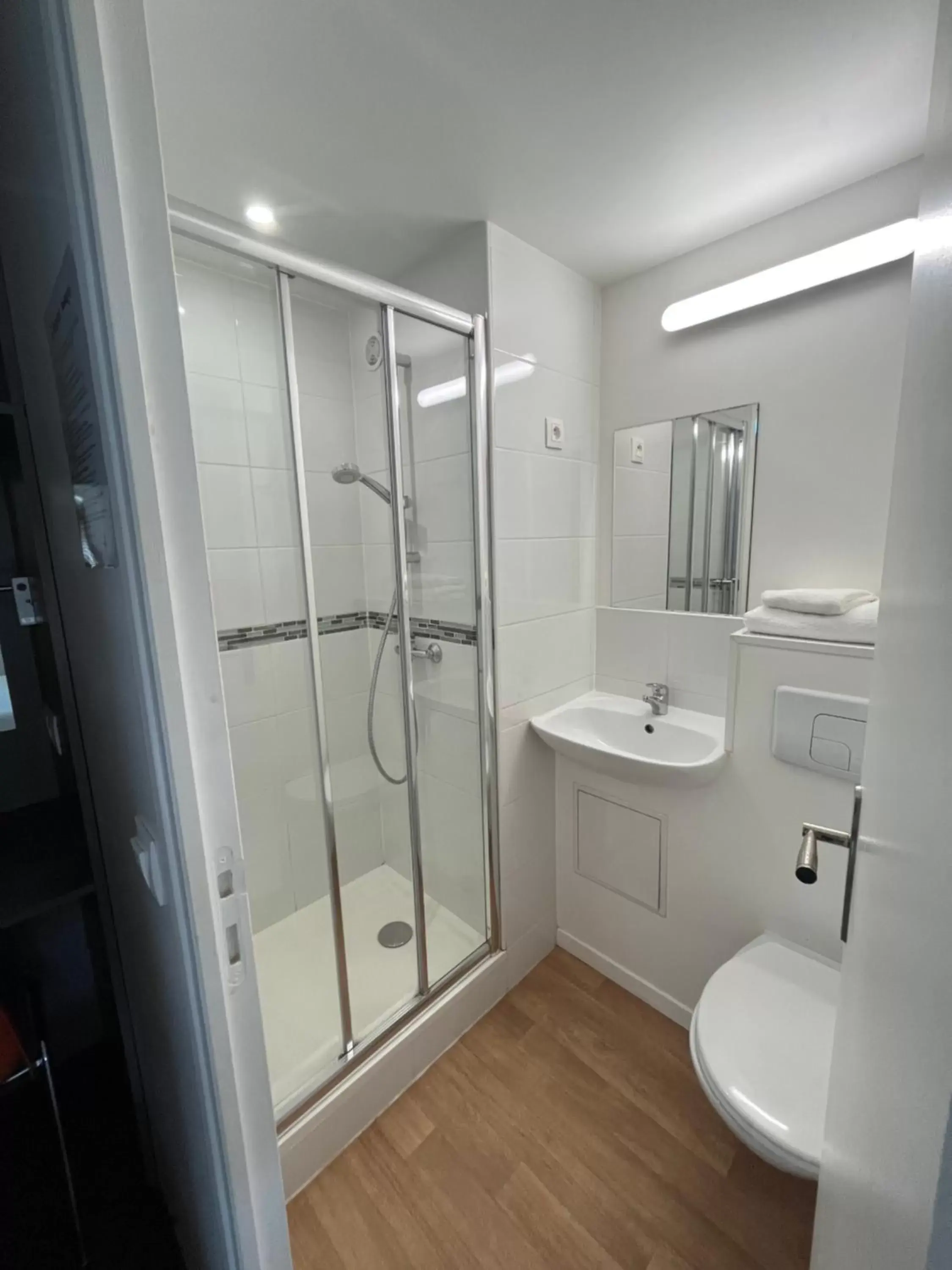 Bathroom in Fasthotel La Roche-sur-Yon