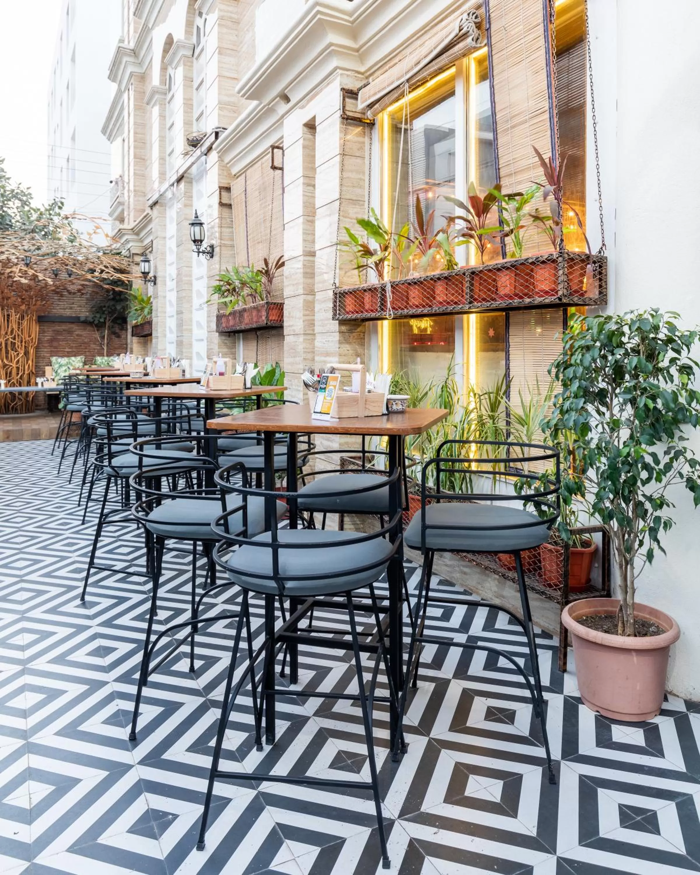 Restaurant/places to eat in The Grand Shaurya