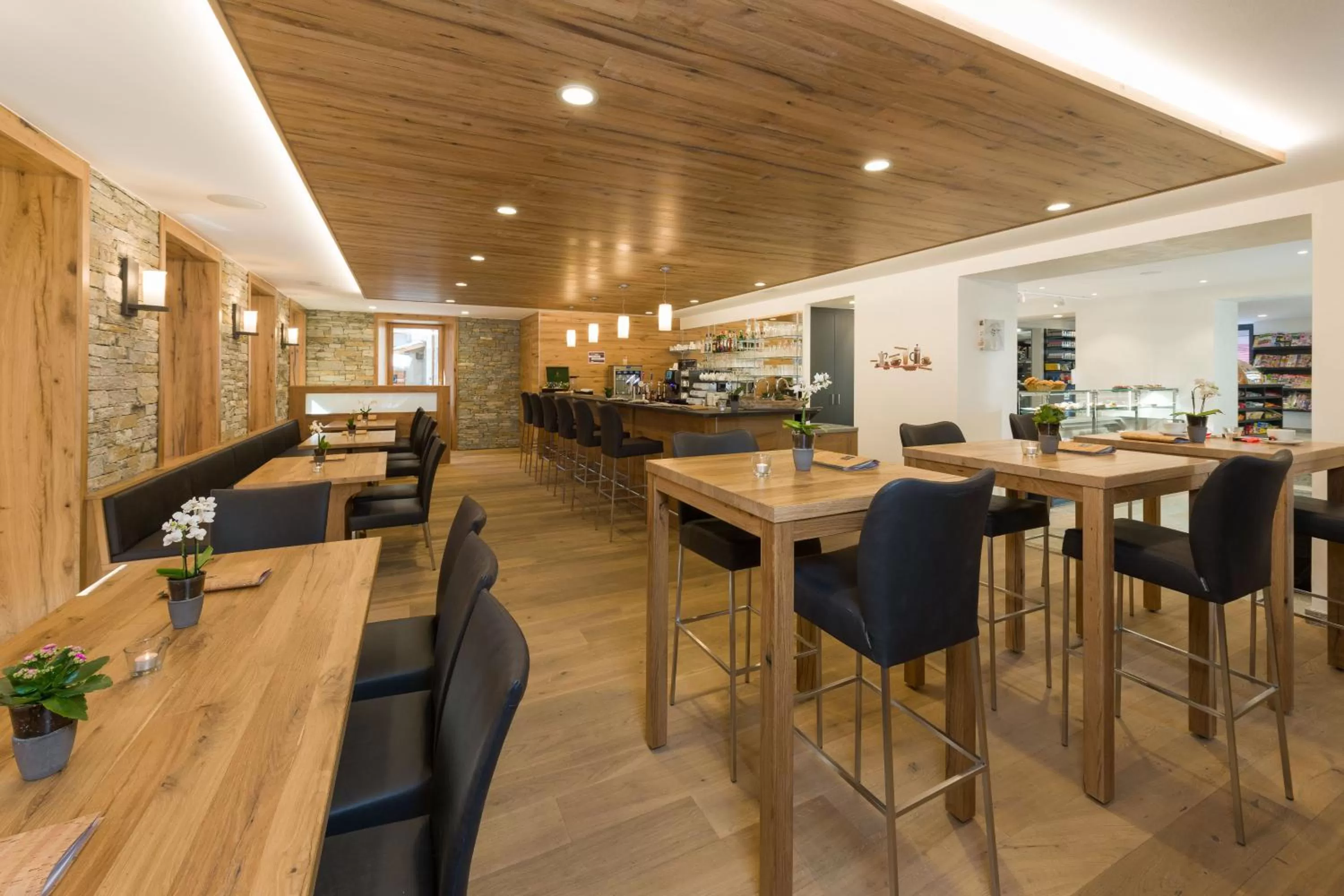 Restaurant/places to eat in Hotel Heimatlodge