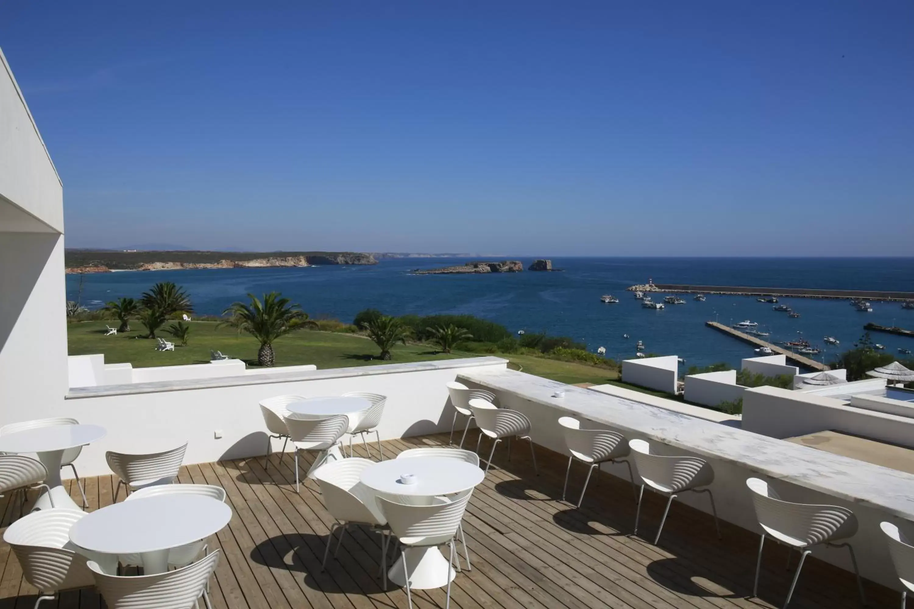 Balcony/Terrace in Memmo Baleeira - Design Hotels