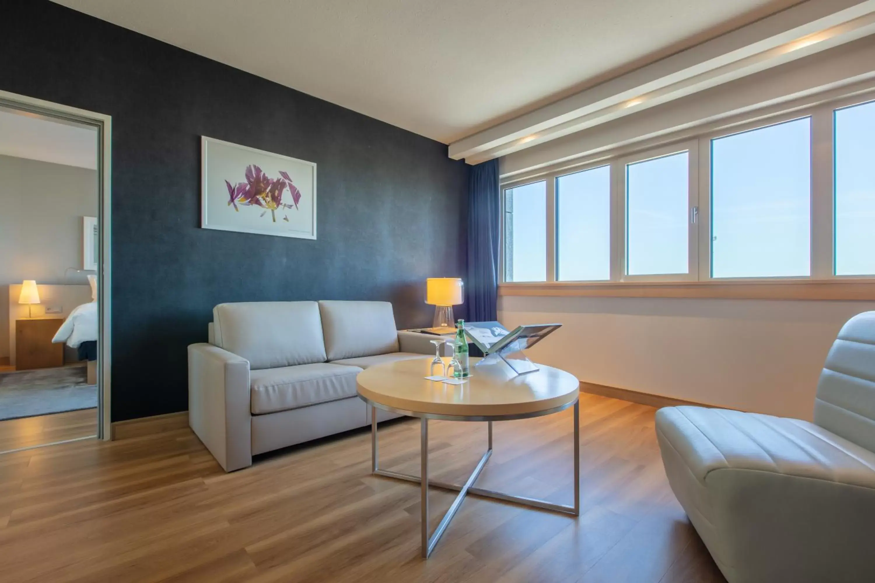 Living room, Seating Area in Radisson Blu Hotel, Hamburg