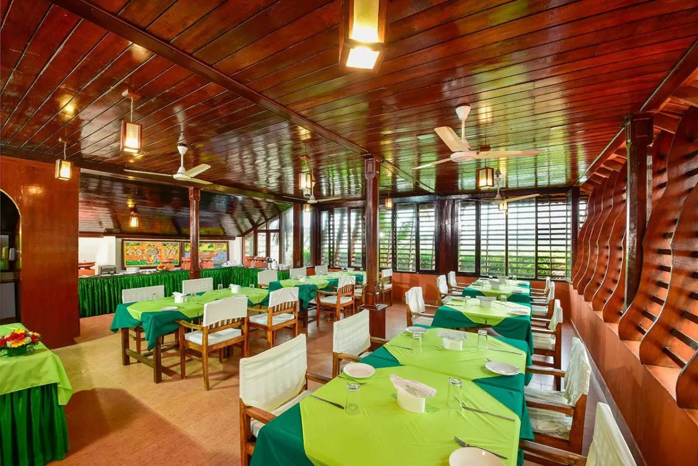 Restaurant/places to eat in Beach and Lake Ayurvedic Resort, Kovalam