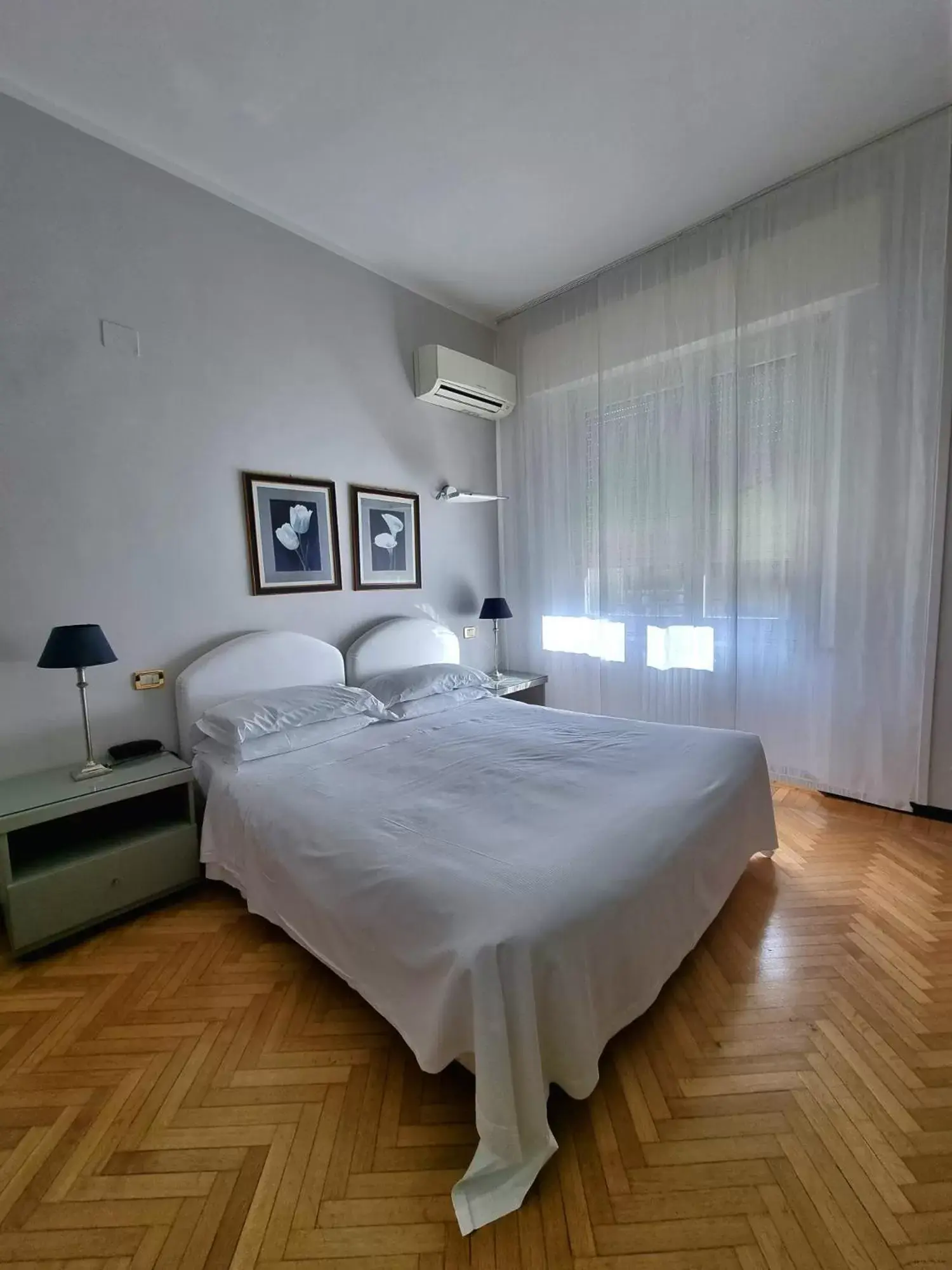 Bedroom, Bed in Grand Hotel Passetto