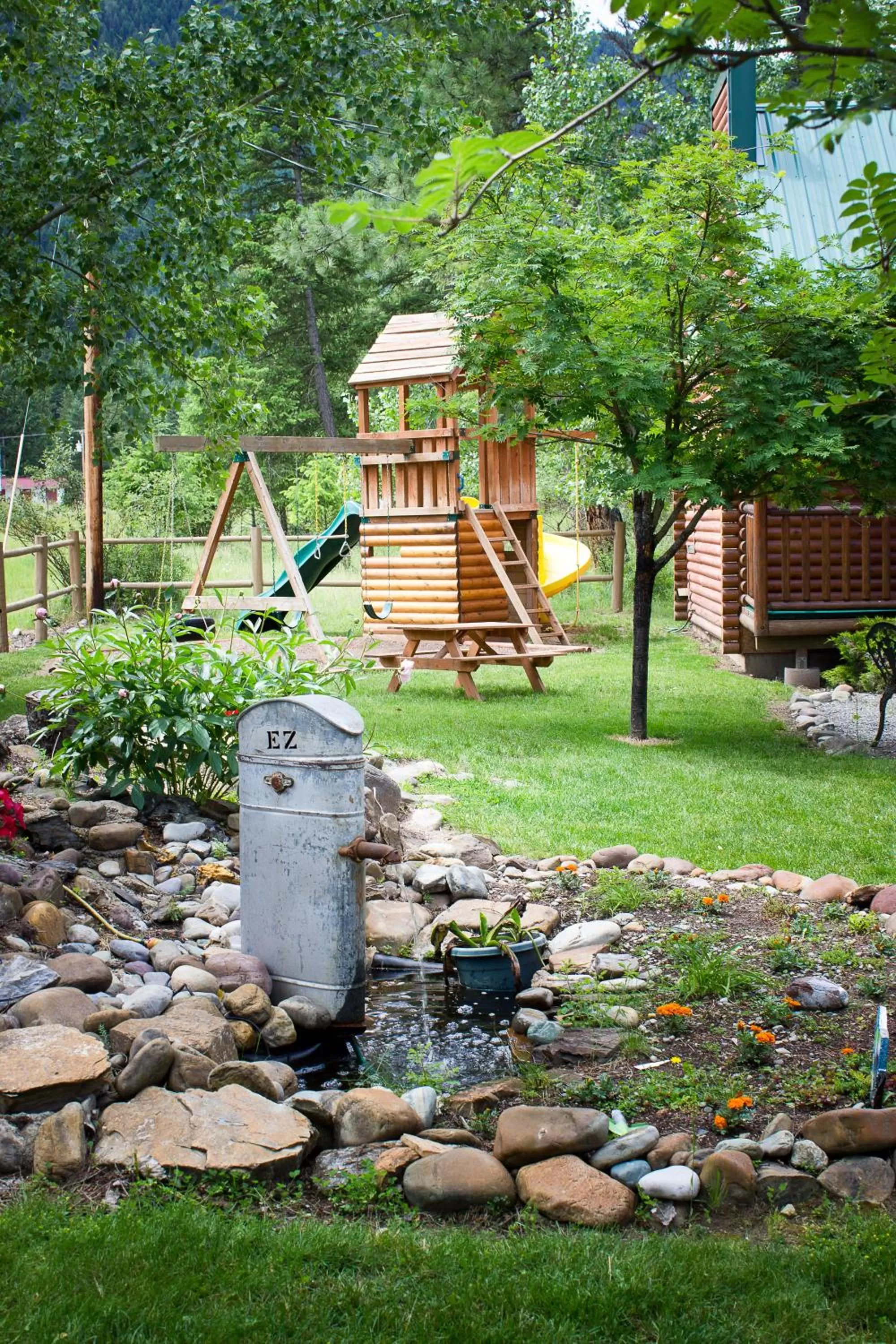 Children play ground in Riverfront Motel & Cabins