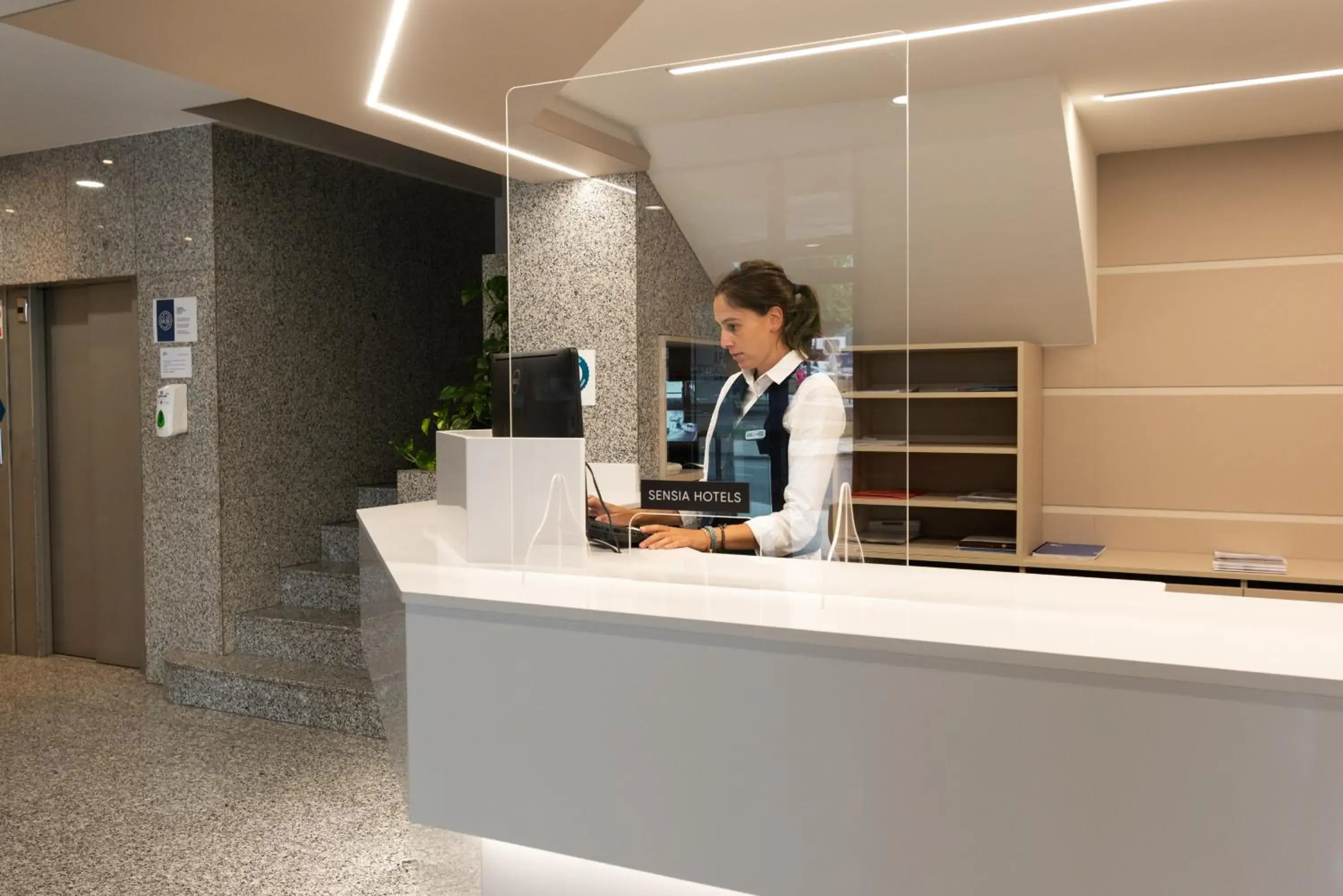 Property building, Lobby/Reception in Aparthotel Campus